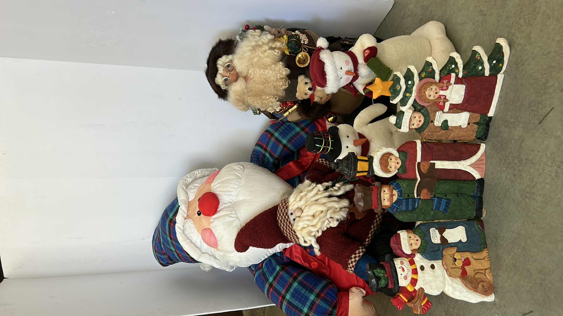 Photo 1 of CHRISTMAS DECORATIONS