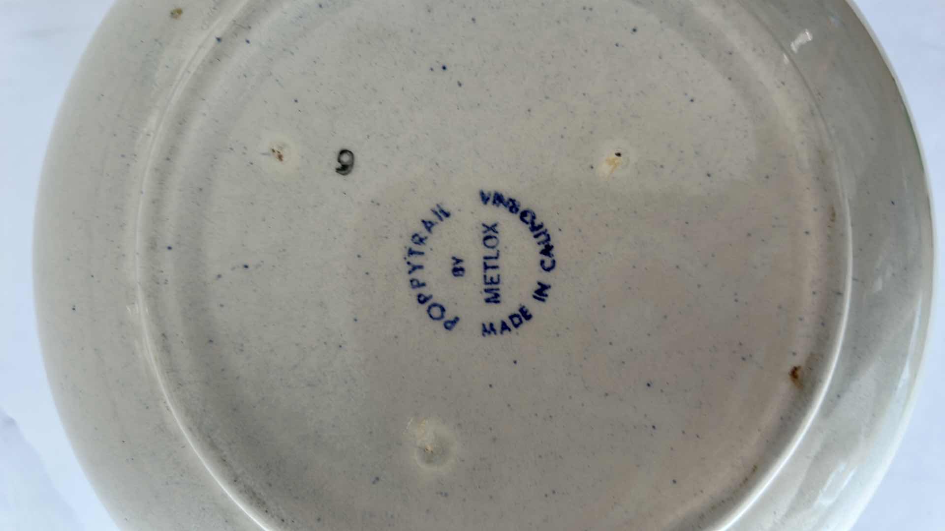 Photo 1 of RARE GLIDDEN POTTERY 1940-1957 STONEWARE BOWL WITH LID AND POPPYTRAIL BY METLOX