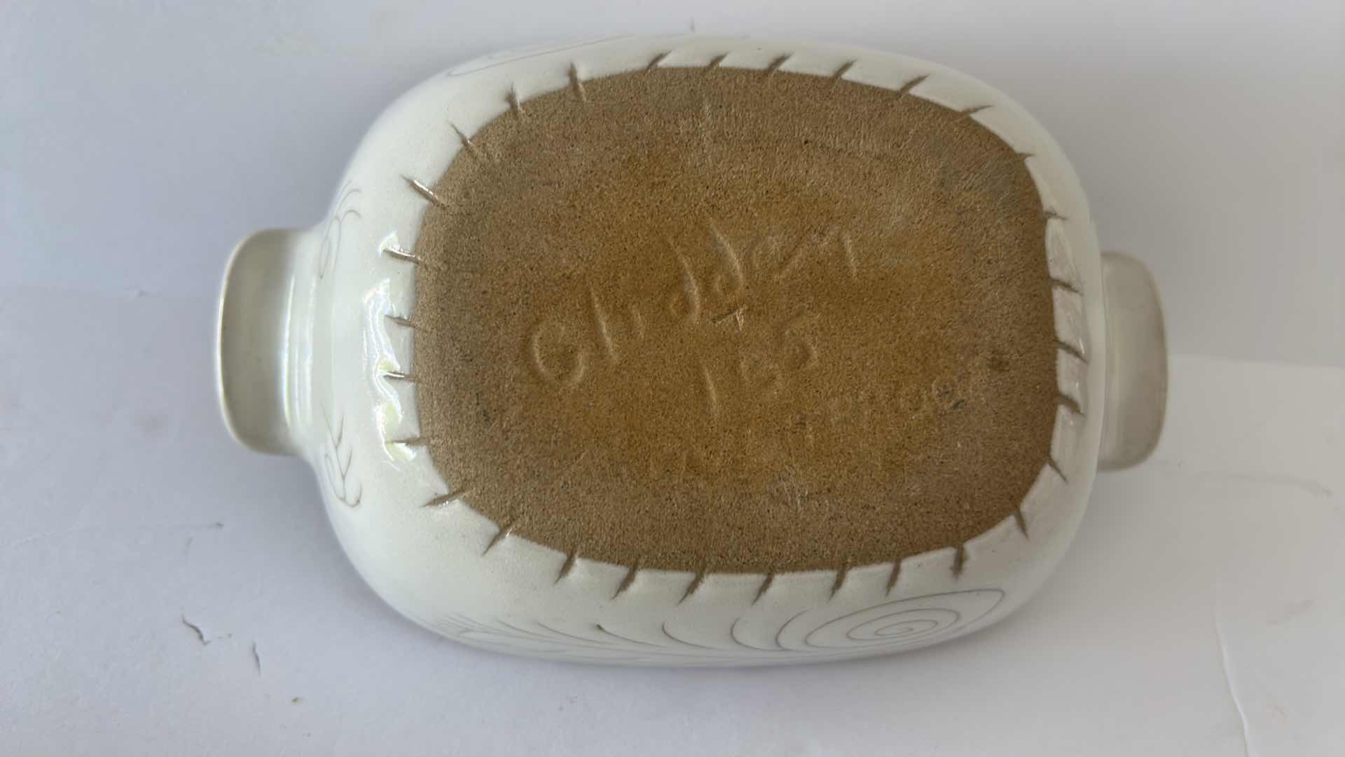 Photo 1 of RARE GLIDDEN POTTERY 1940-1957 STONEWARE BOWL WITH LID AND POPPYTRAIL BY METLOX