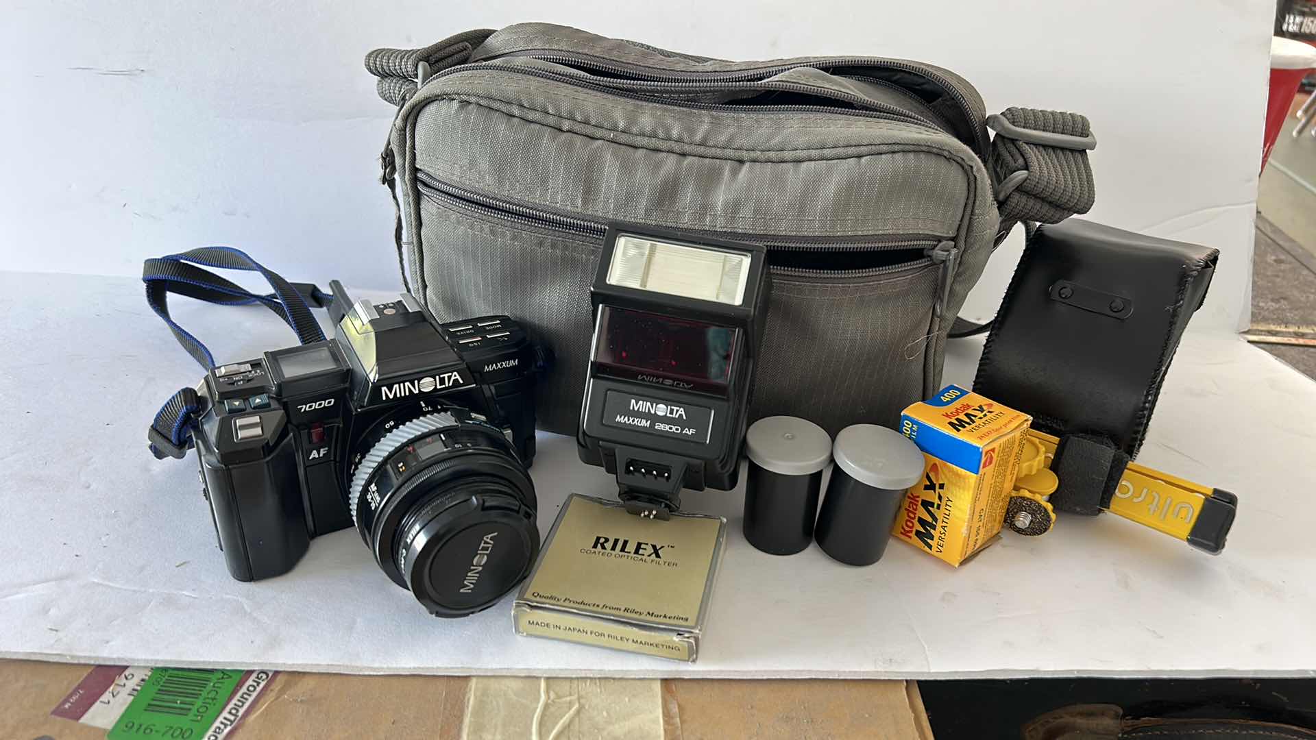 Photo 6 of MINOLTA 7000 MAXXUM WITH BAG AND ACCESSORIES