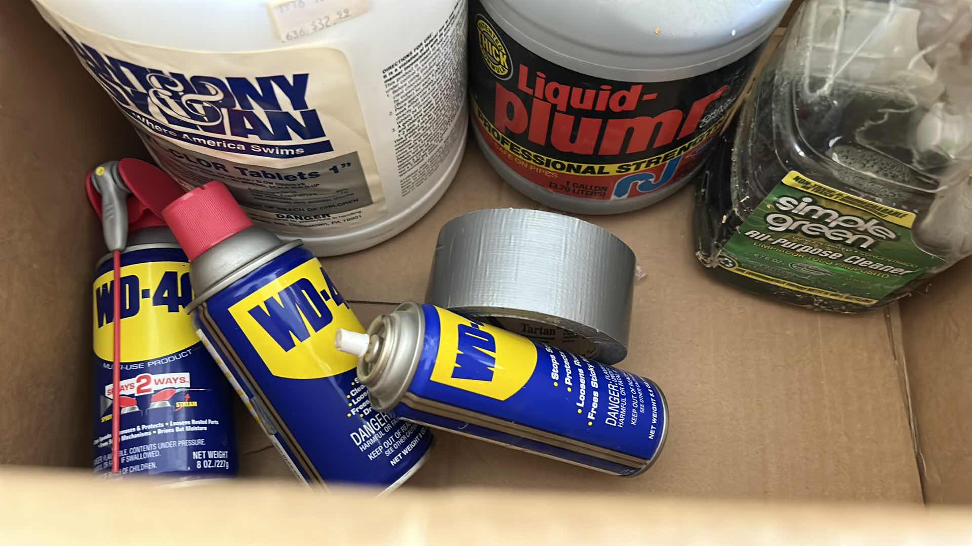 Photo 5 of BOX OF CLEANING SUPPLIES