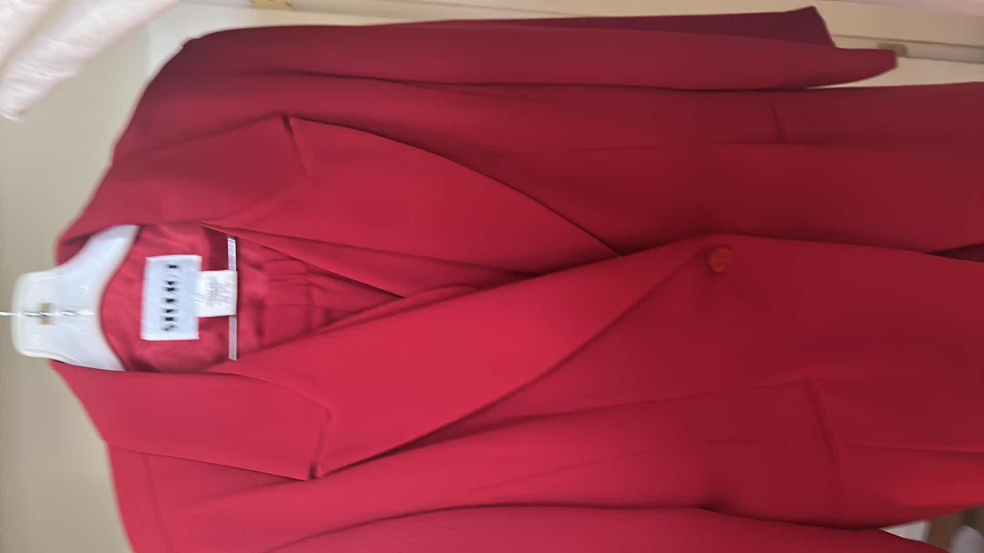 Photo 7 of WOMENS DRESSY AND BUSINESS EXEC CLOTHING ASSORTMENT SIZE 14 & 16