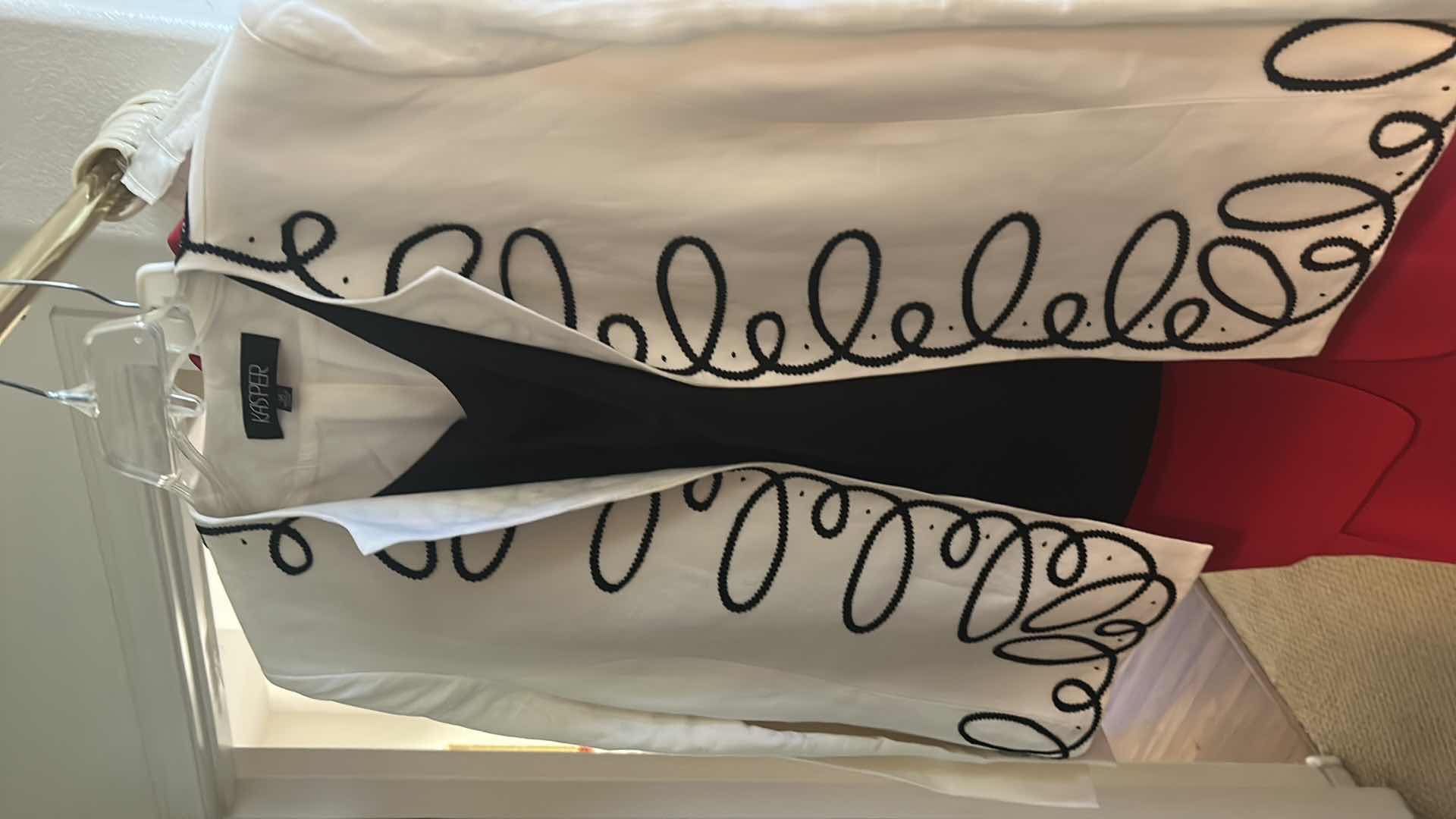 Photo 4 of WOMENS DRESSY AND BUSINESS EXEC CLOTHING ASSORTMENT SIZE 14 & 16