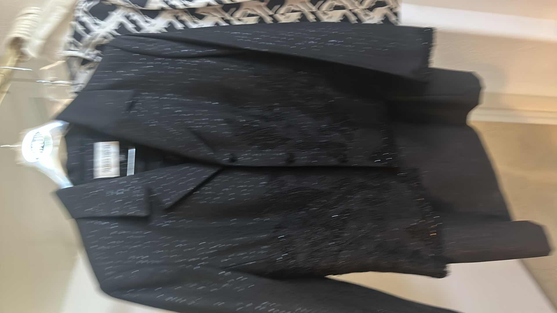 Photo 1 of WOMENS DRESSY AND BUSINESS EXEC CLOTHING 2 PC ASSORTMENT SIZE 14