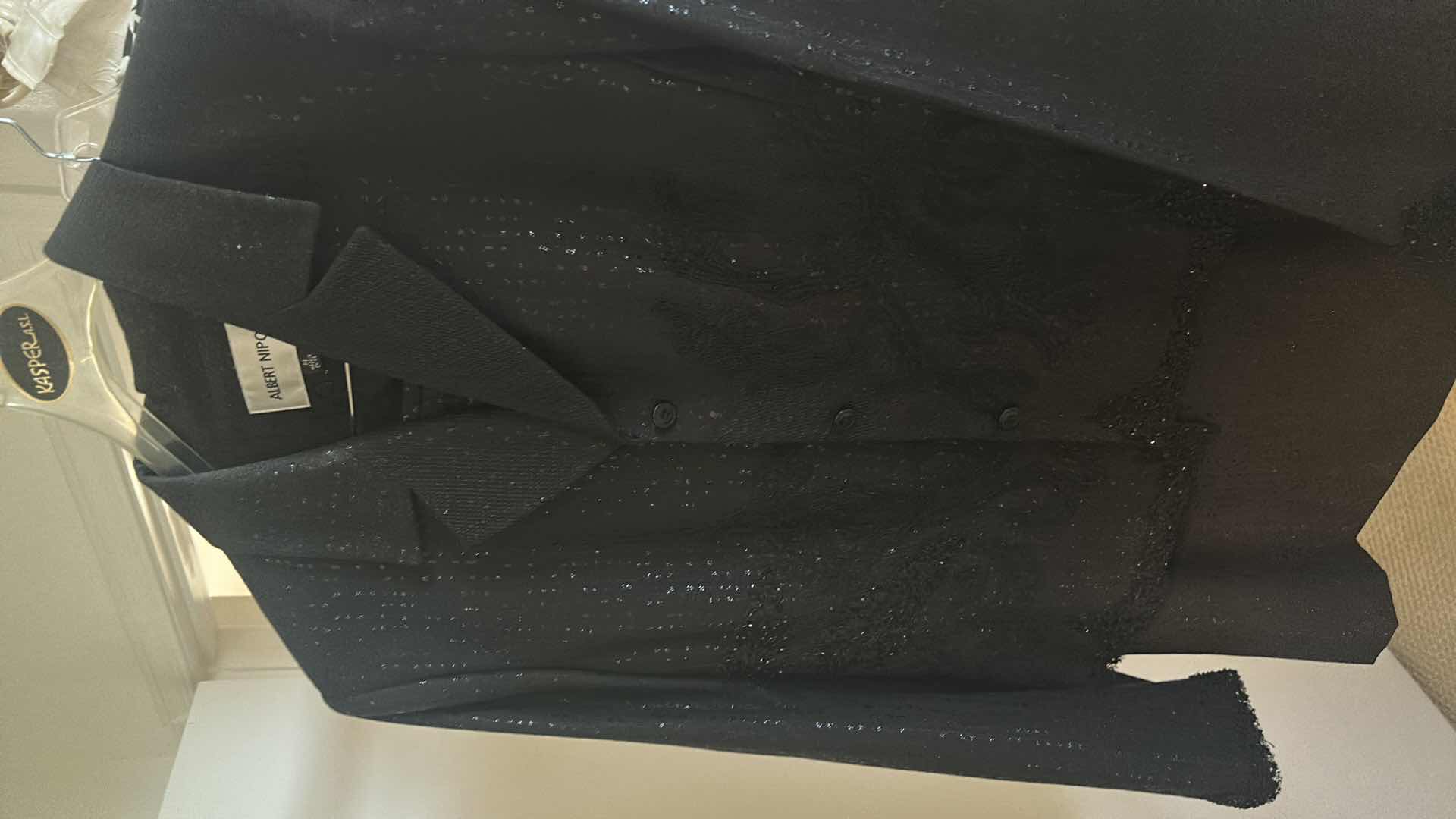 Photo 5 of WOMENS DRESSY AND BUSINESS EXEC CLOTHING 2 PC ASSORTMENT SIZE 14