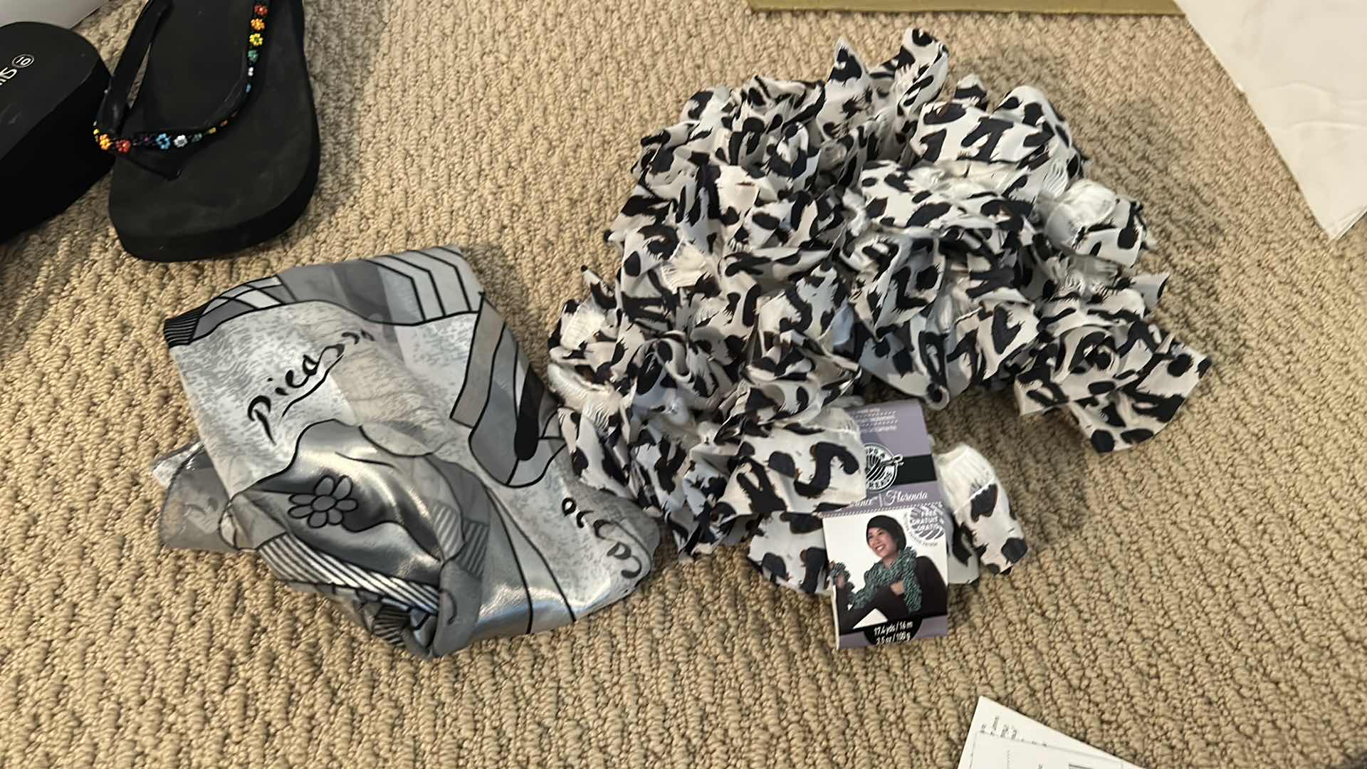 Photo 1 of WOMENS CLOTHING AND ACCESSORY ASSORTMENT CHICOS SIZE 2