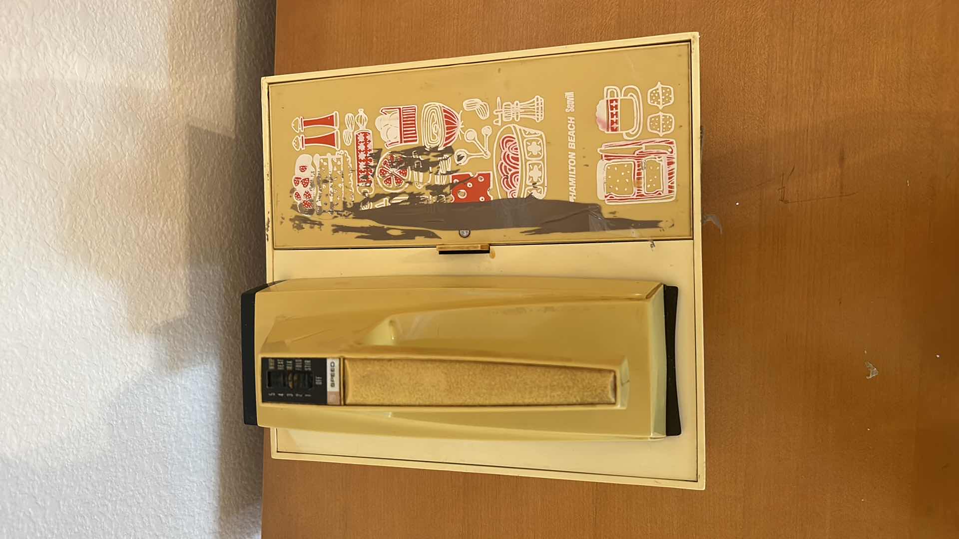 Photo 6 of NOSTALGIC RETRO VINTAGE HAMILTON BEACH BLENDER (TESTED)