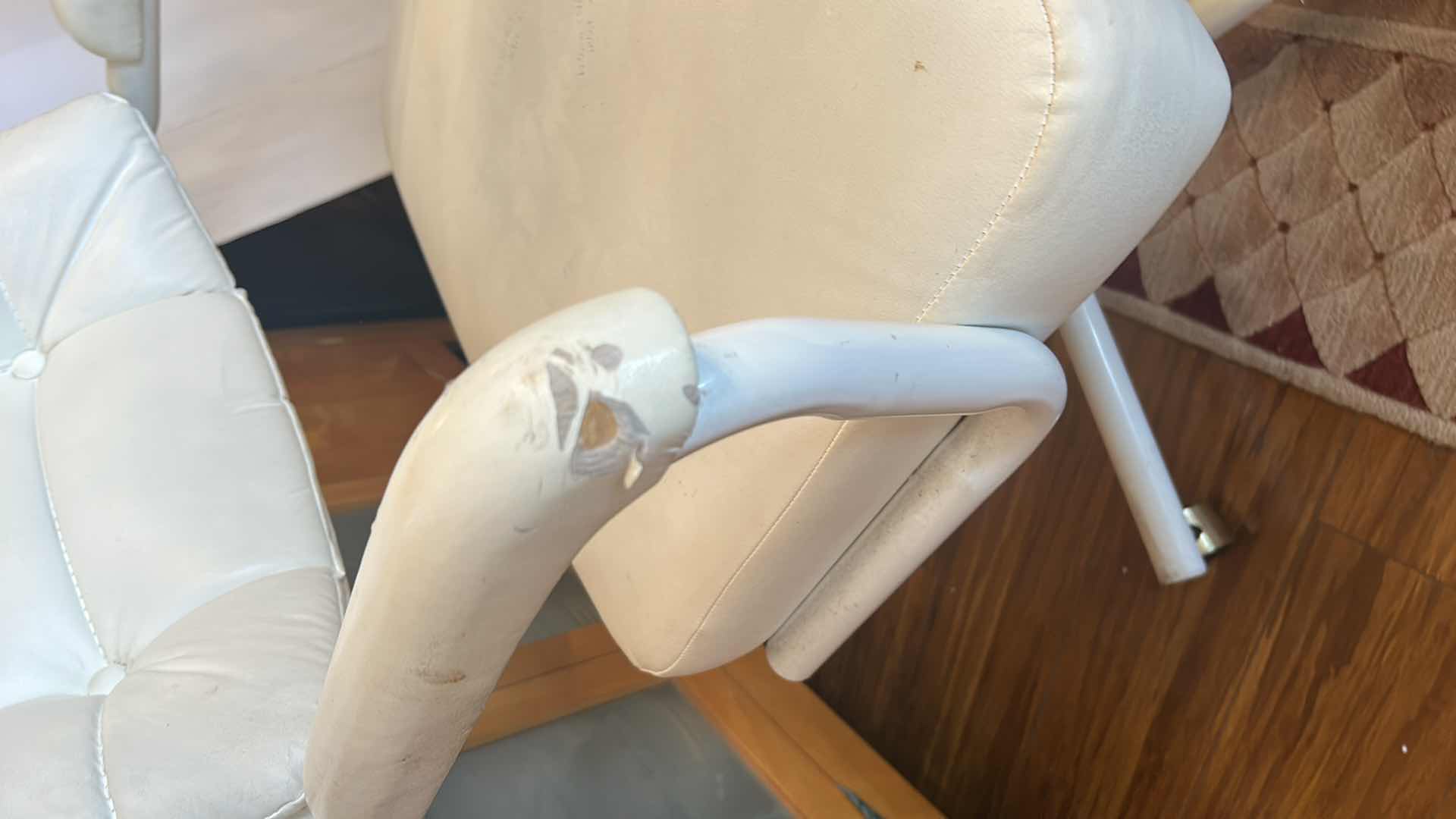 Photo 5 of CREAM PADDED OFFICE DESK CHAIR