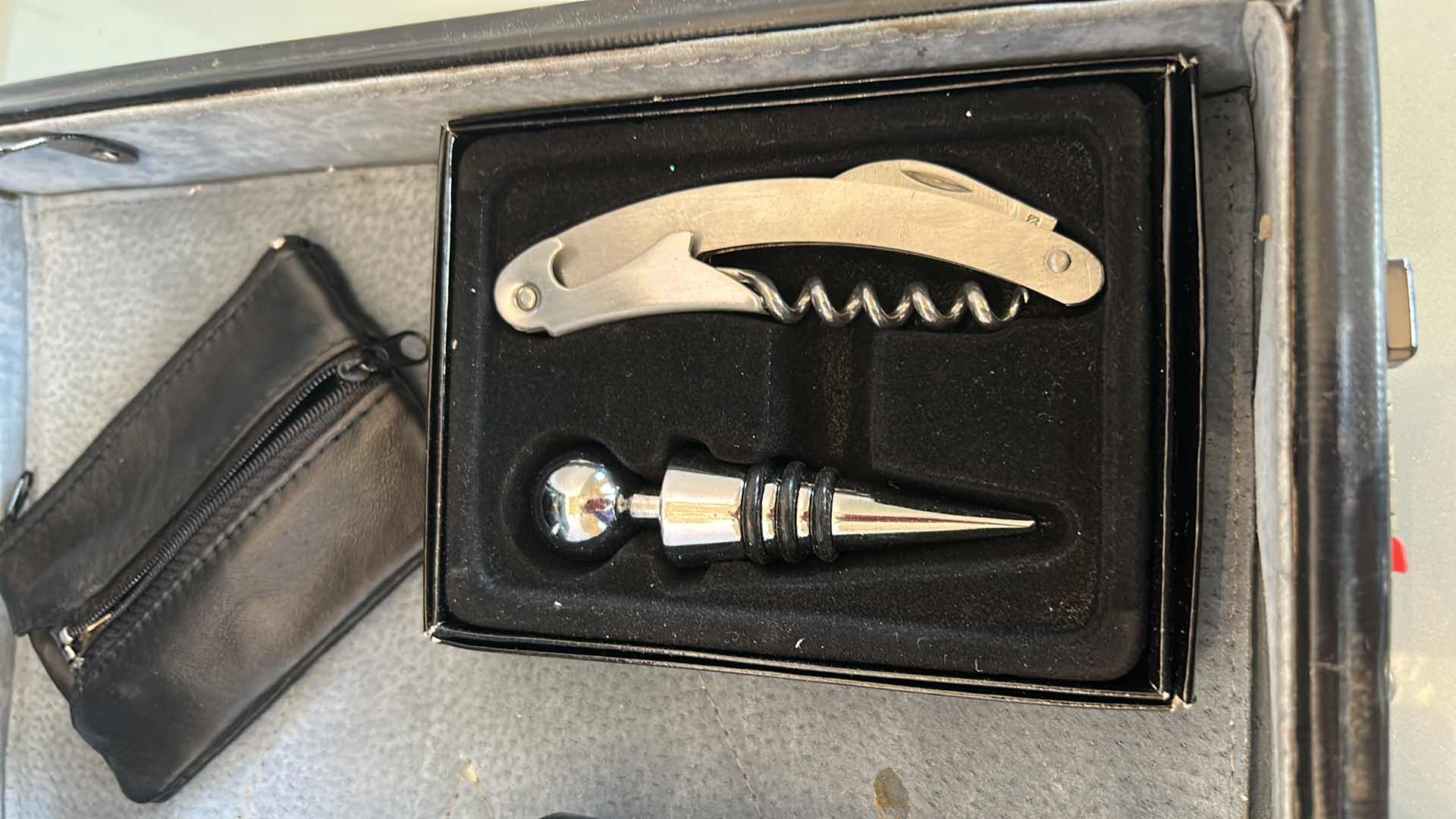 Photo 4 of MENS VINTAGE BRIEFCASE PLUS CONTENTS, FLASK, OLYMPUS CAMERA AND MORE