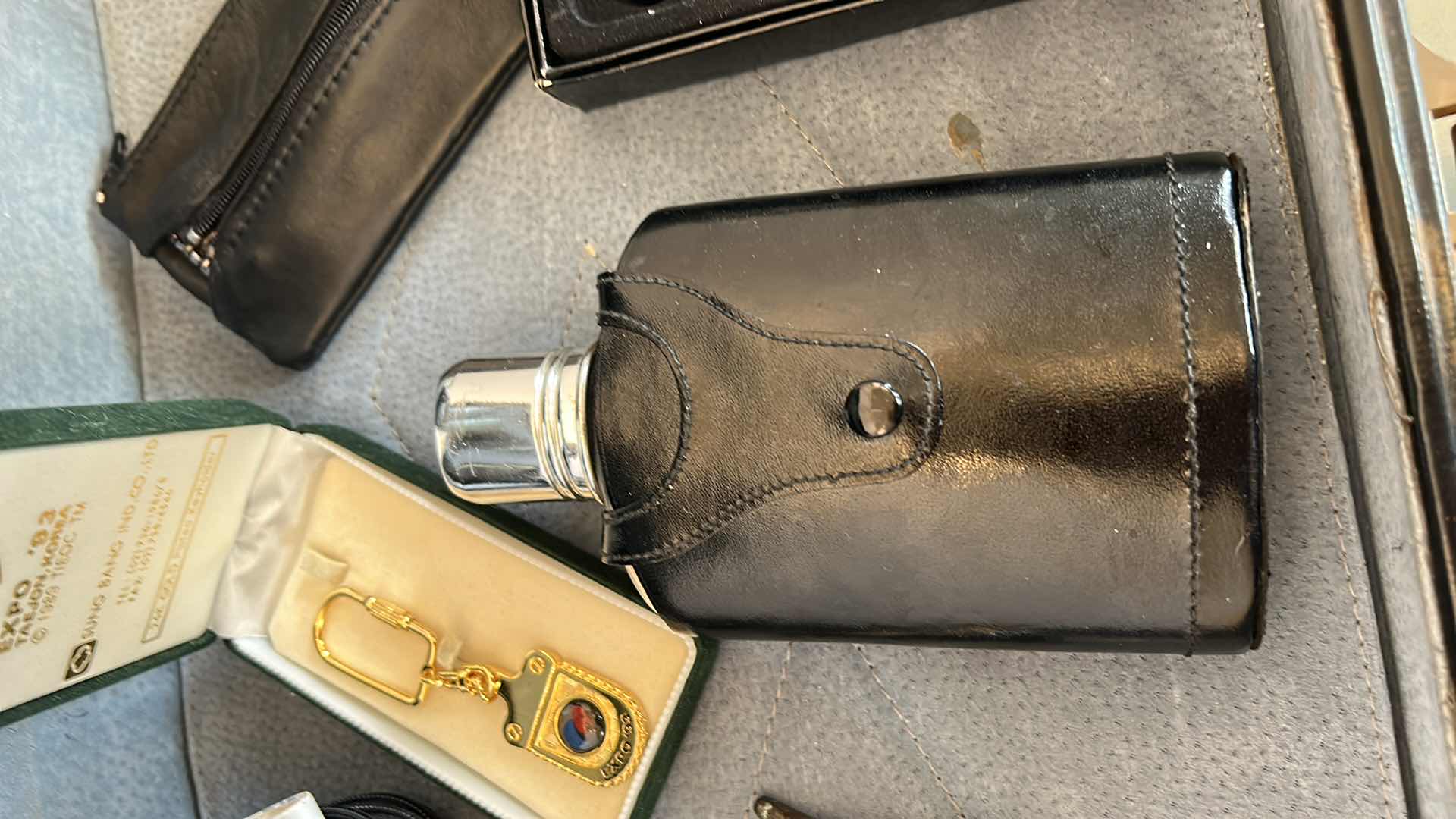 Photo 3 of MENS VINTAGE BRIEFCASE PLUS CONTENTS, FLASK, OLYMPUS CAMERA AND MORE