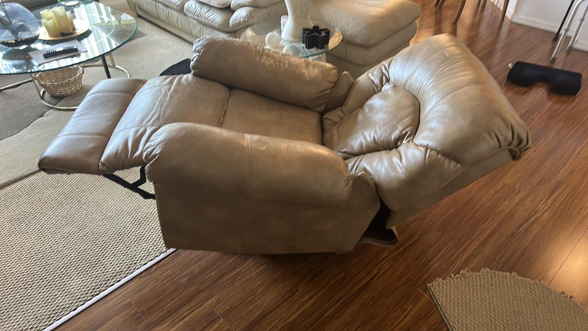 Photo 3 of ELECTRIC ADJUSTABLE ROCKING RECLINER/LOUNGER