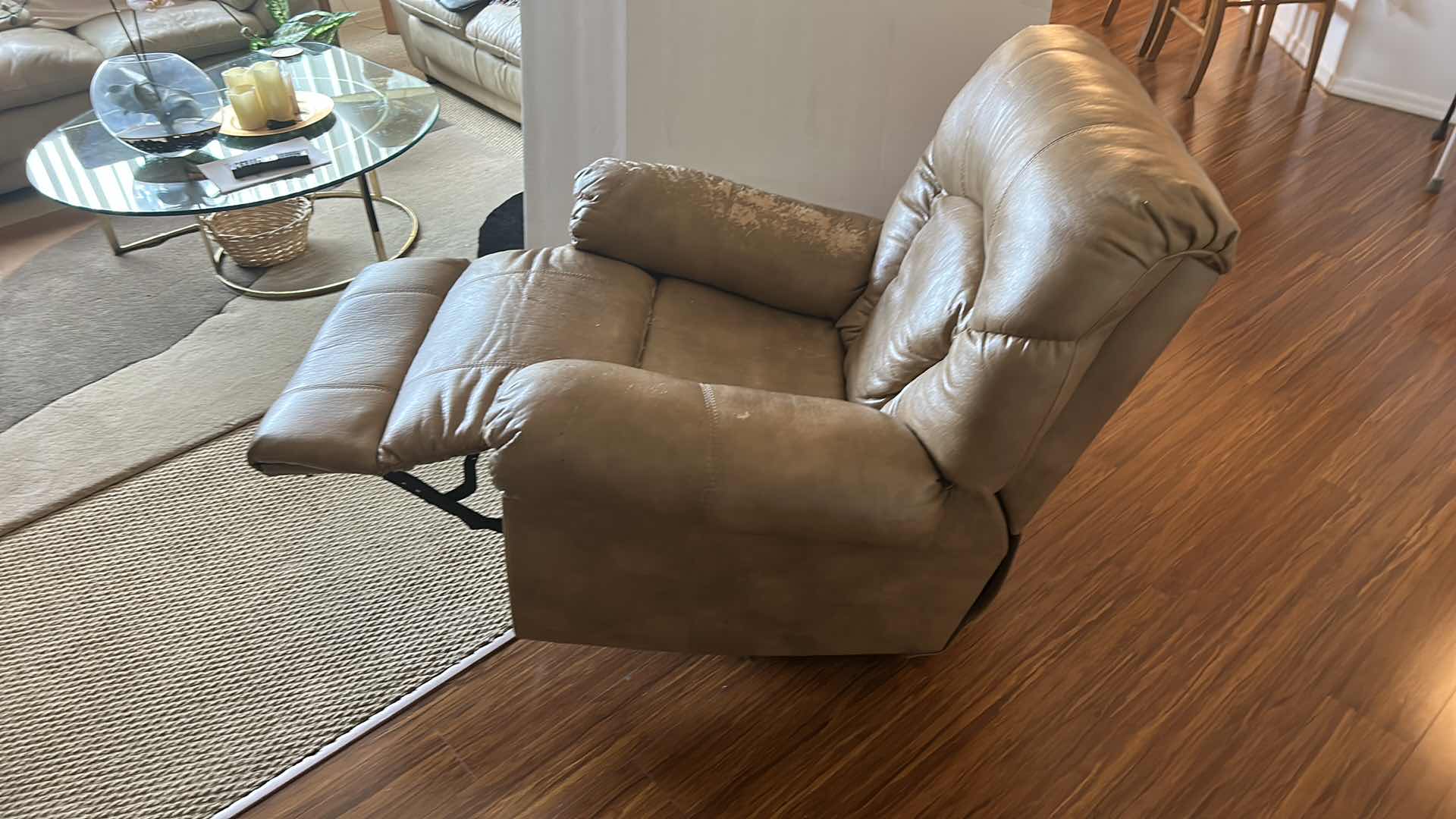 Photo 5 of ELECTRIC ADJUSTABLE ROCKING RECLINER/LOUNGER