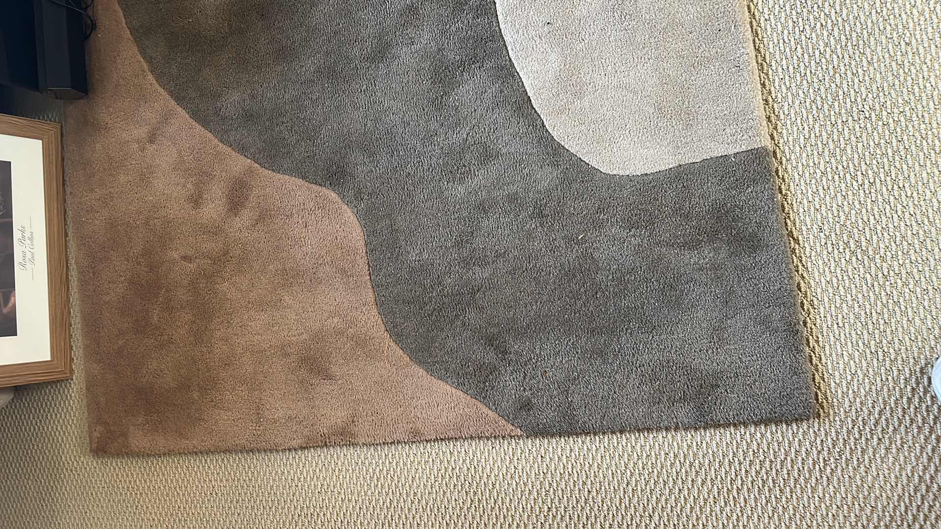 Photo 2 of HAND TUFTED 100% WOOL ABSTRACT WAVY RUG BROEN GRAY BEIGE AND BLACK 5.3” x 7.7”