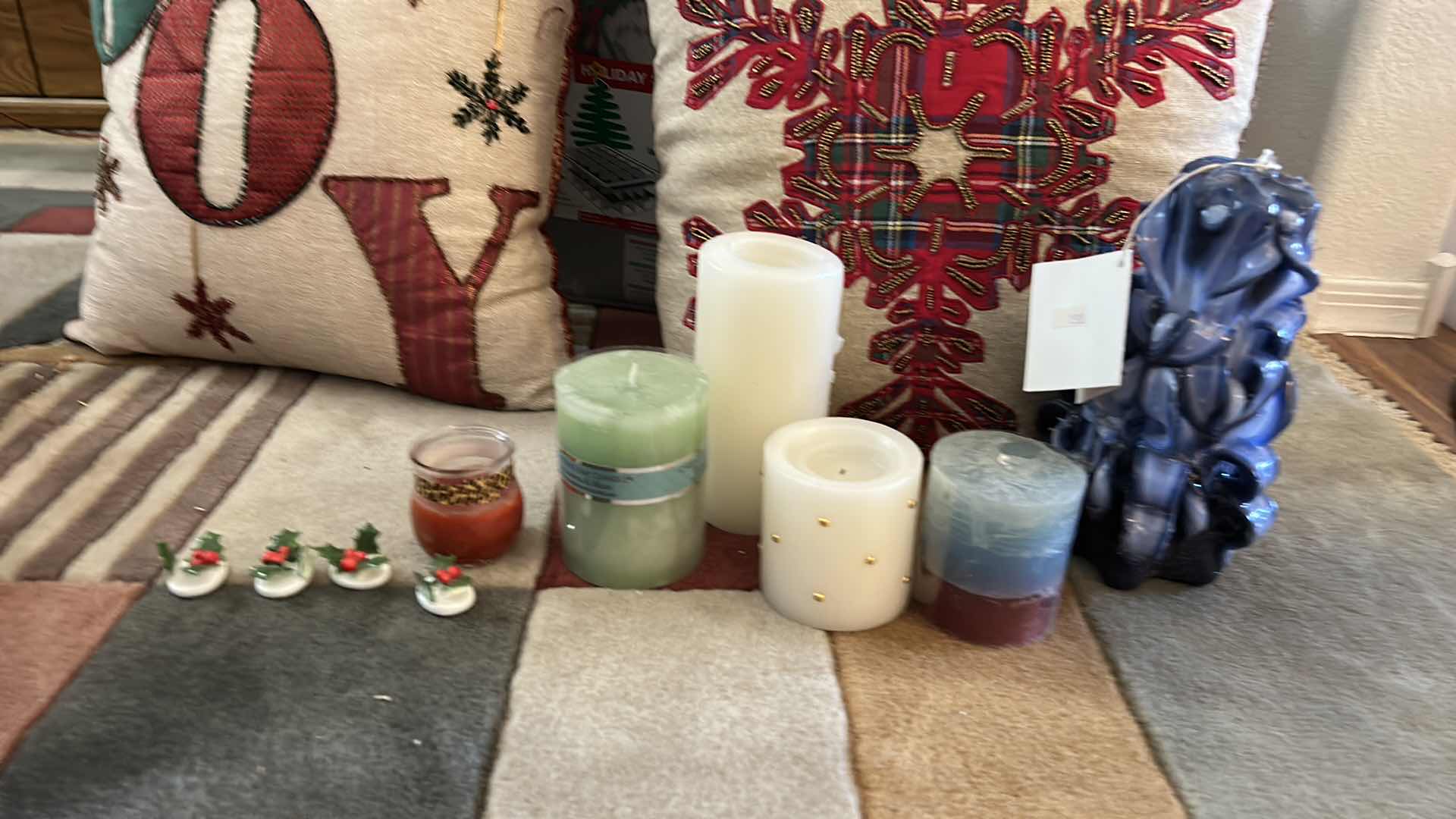 Photo 4 of CHRISTMAS ASSORTMENT