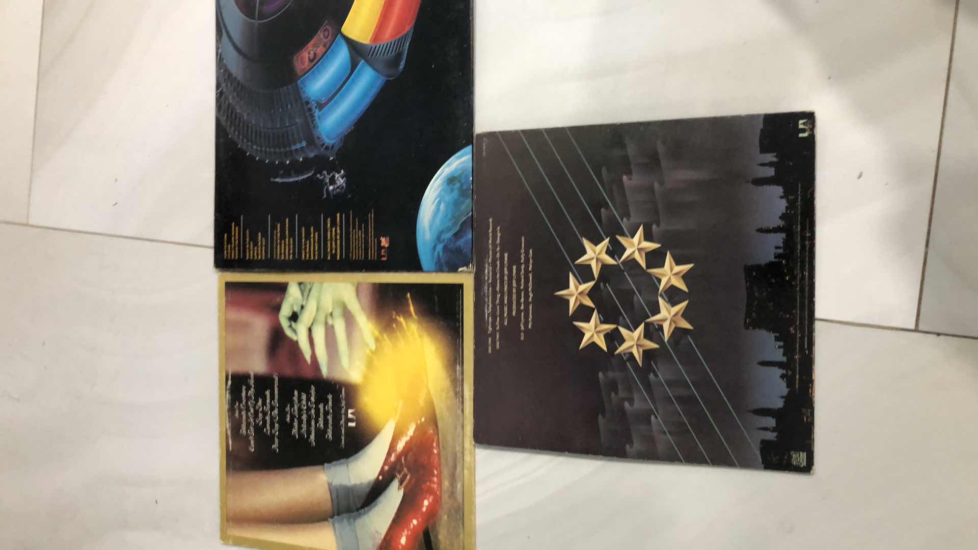 Photo 1 of ELECTRIC LIGHT ORCHESTRA RECORD ALBUMS