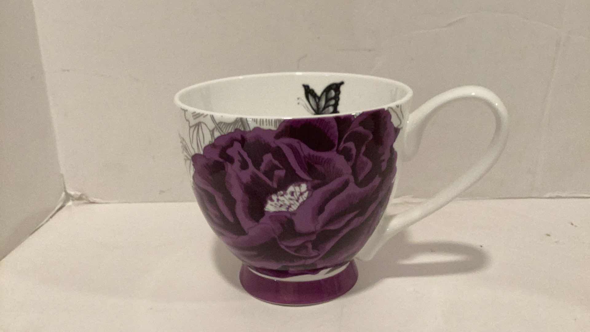 Photo 1 of 4 PIECE HOME DECOR - LAURIE GATES, LOS ANGELES POTTERY, BRASS POT, TEAPOT VINTAGE CHAIR, COFFEE CUP PORTOBELLO BY INSPIRE ENGLAND