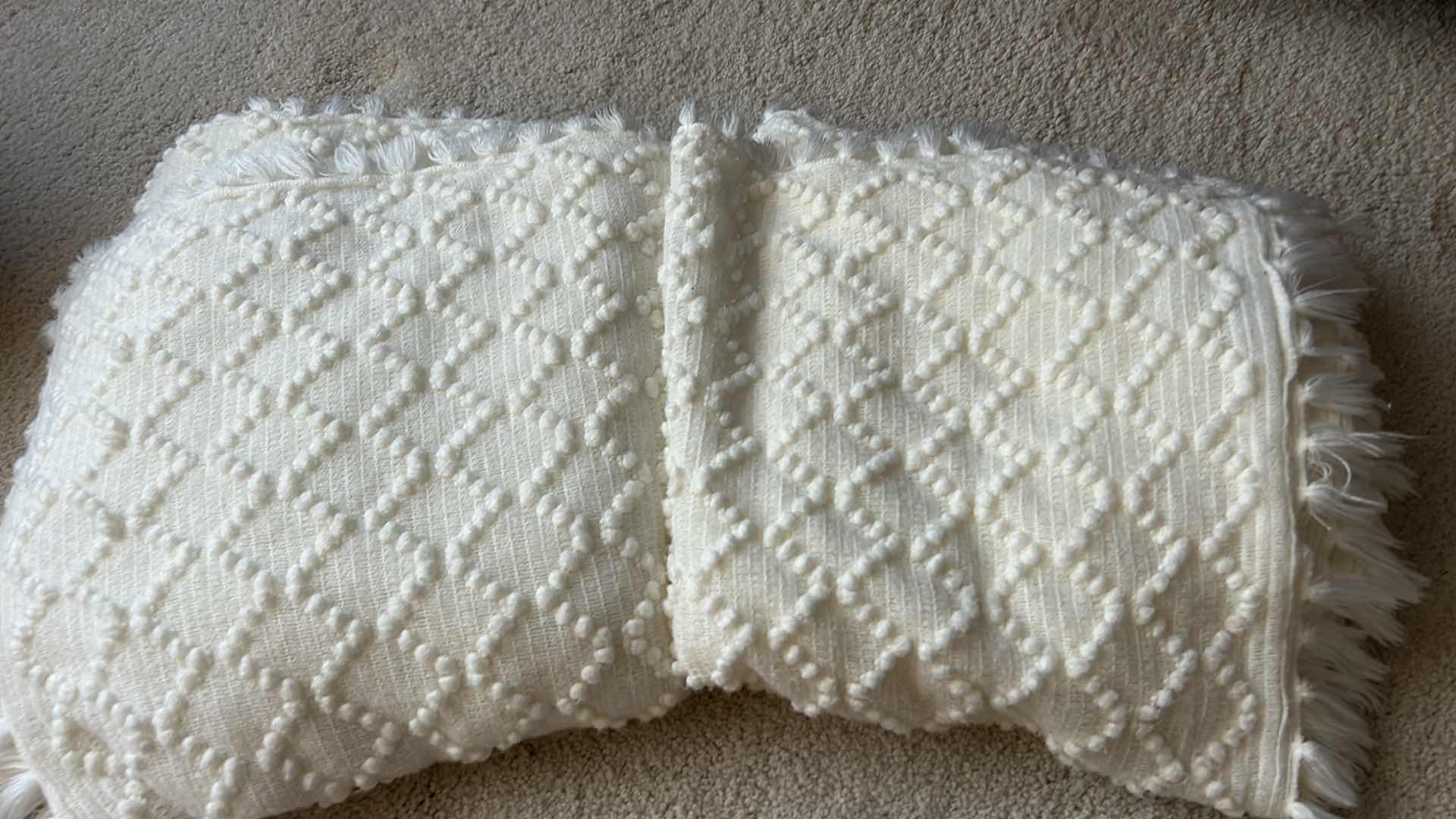 Photo 1 of 5 PIECE THROW BLANKET ASSORTMENT