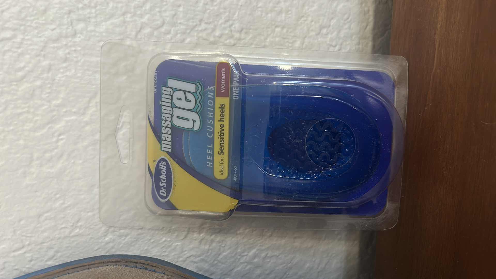 Photo 1 of COLE HAAN SUEDE OXFORDS SIZE 7 and MASSAGING GEL INSERT