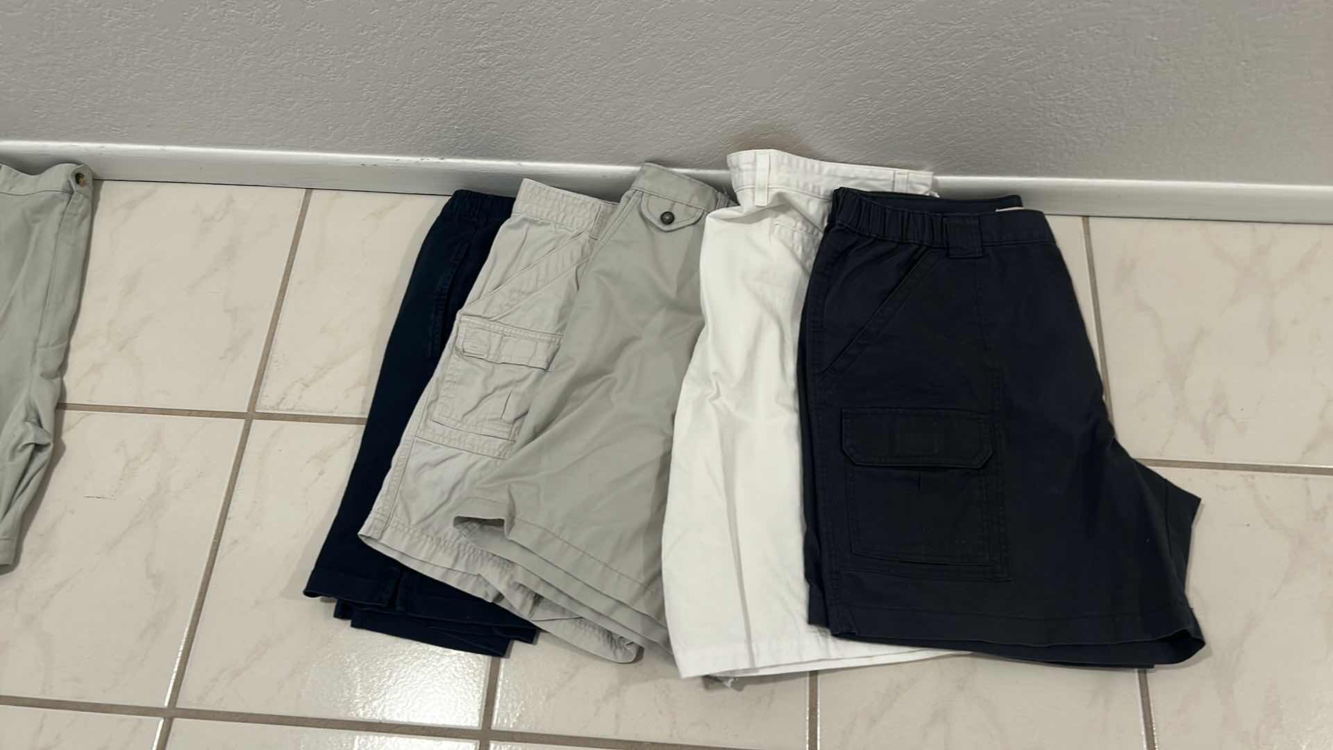 Photo 1 of 5 PAIRS MENS CARGO SHORTS SIZE 36” x 38”