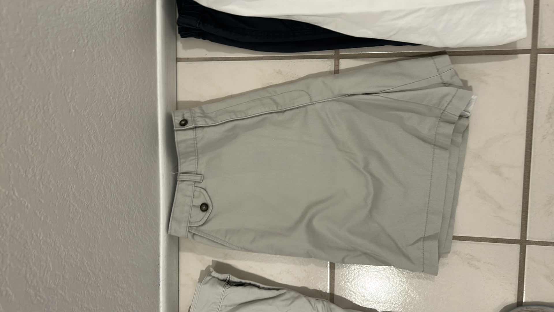 Photo 1 of 5 PAIRS MENS CARGO SHORTS SIZE 36” x 38”