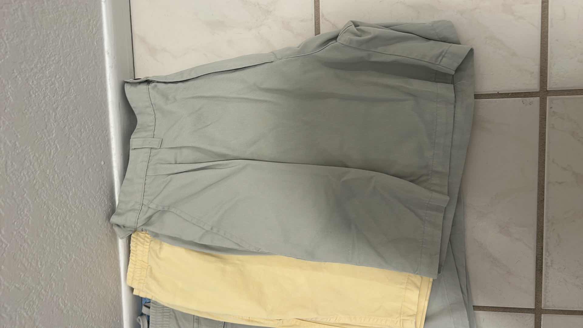 Photo 1 of 5 PAIRS MENS CARGO SHORTS SIZE 36” x 38”