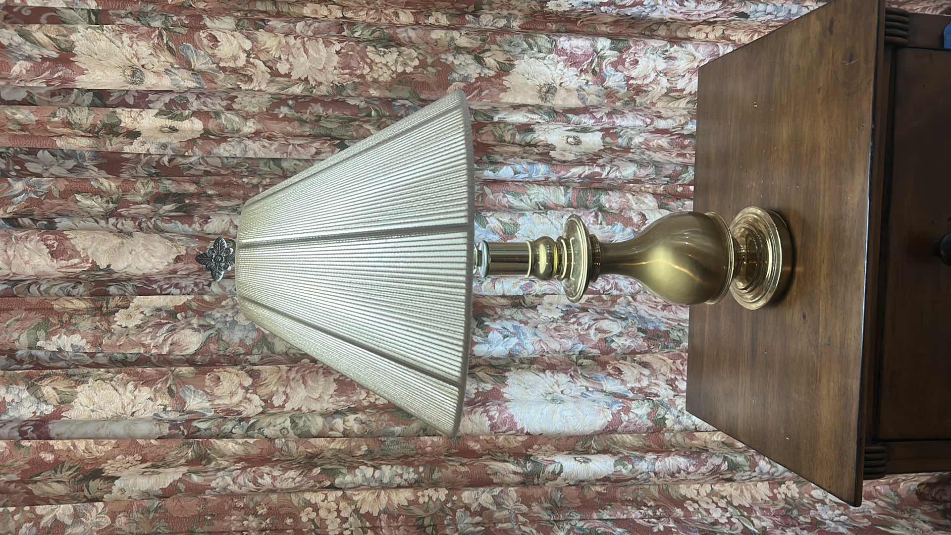 Photo 1 of BRASS TABLE LAMP WITH FLOWER FINIAL H27”