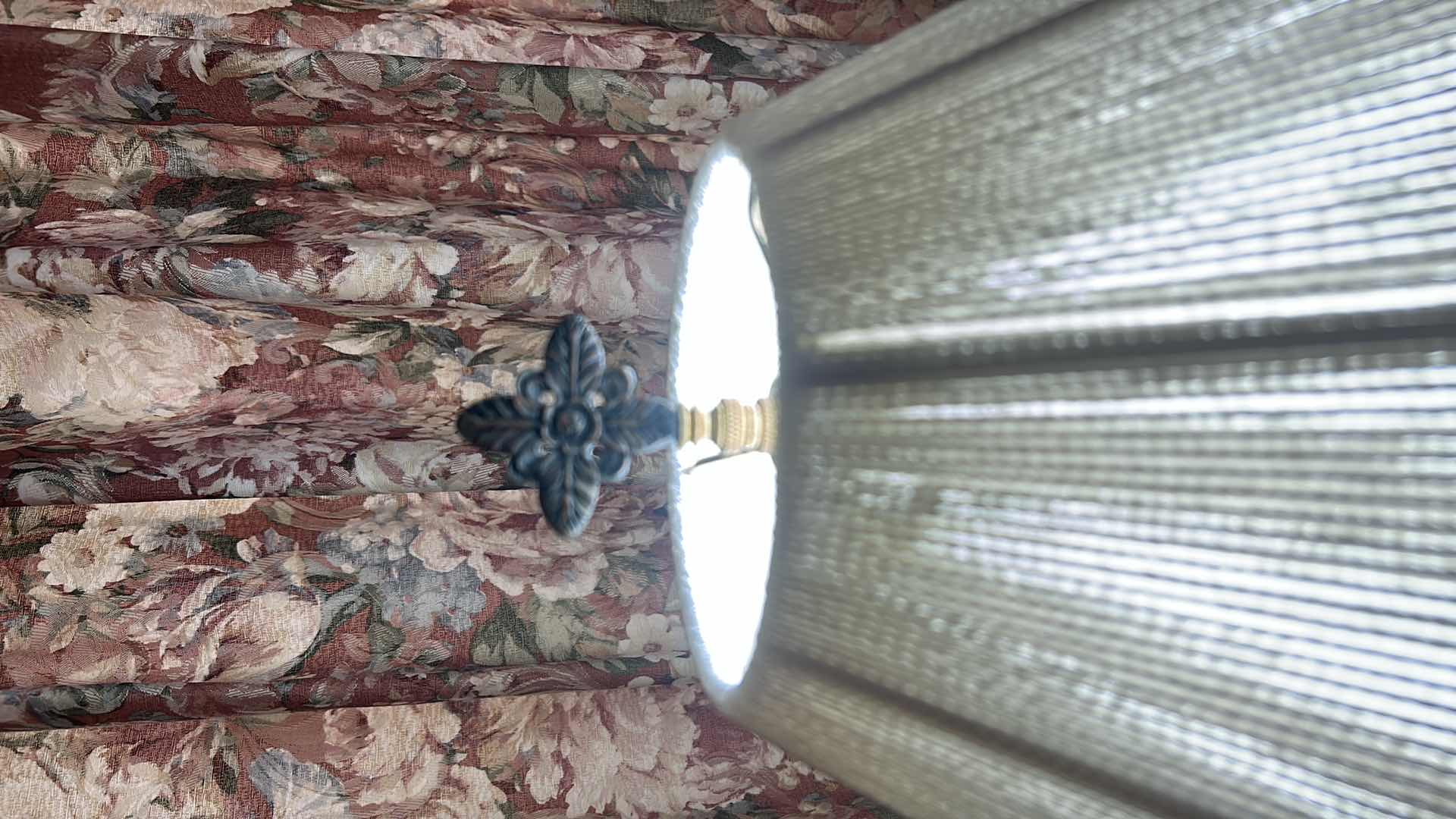 Photo 1 of BRASS TABLE LAMP WITH FLOWER FINIAL H27”