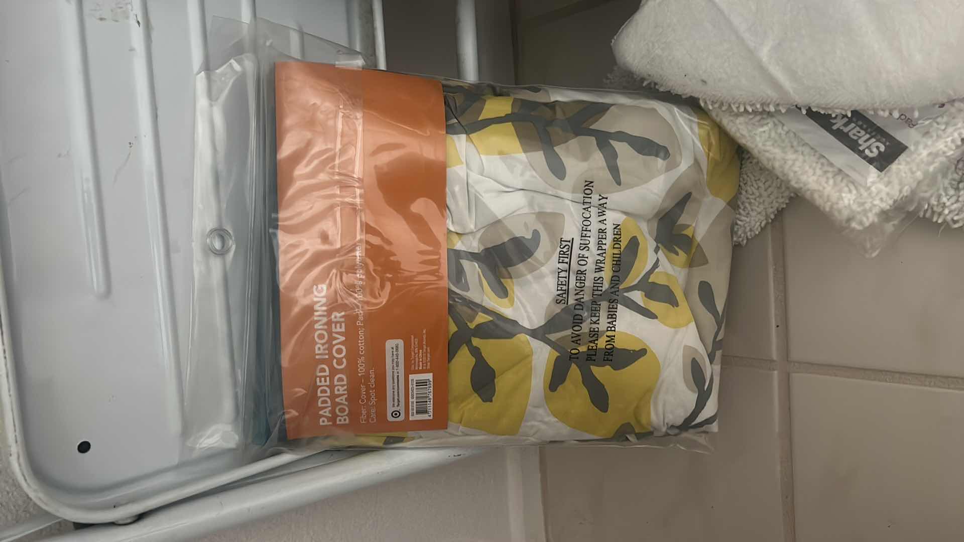 Photo 1 of CONTENTS OF CLOSET