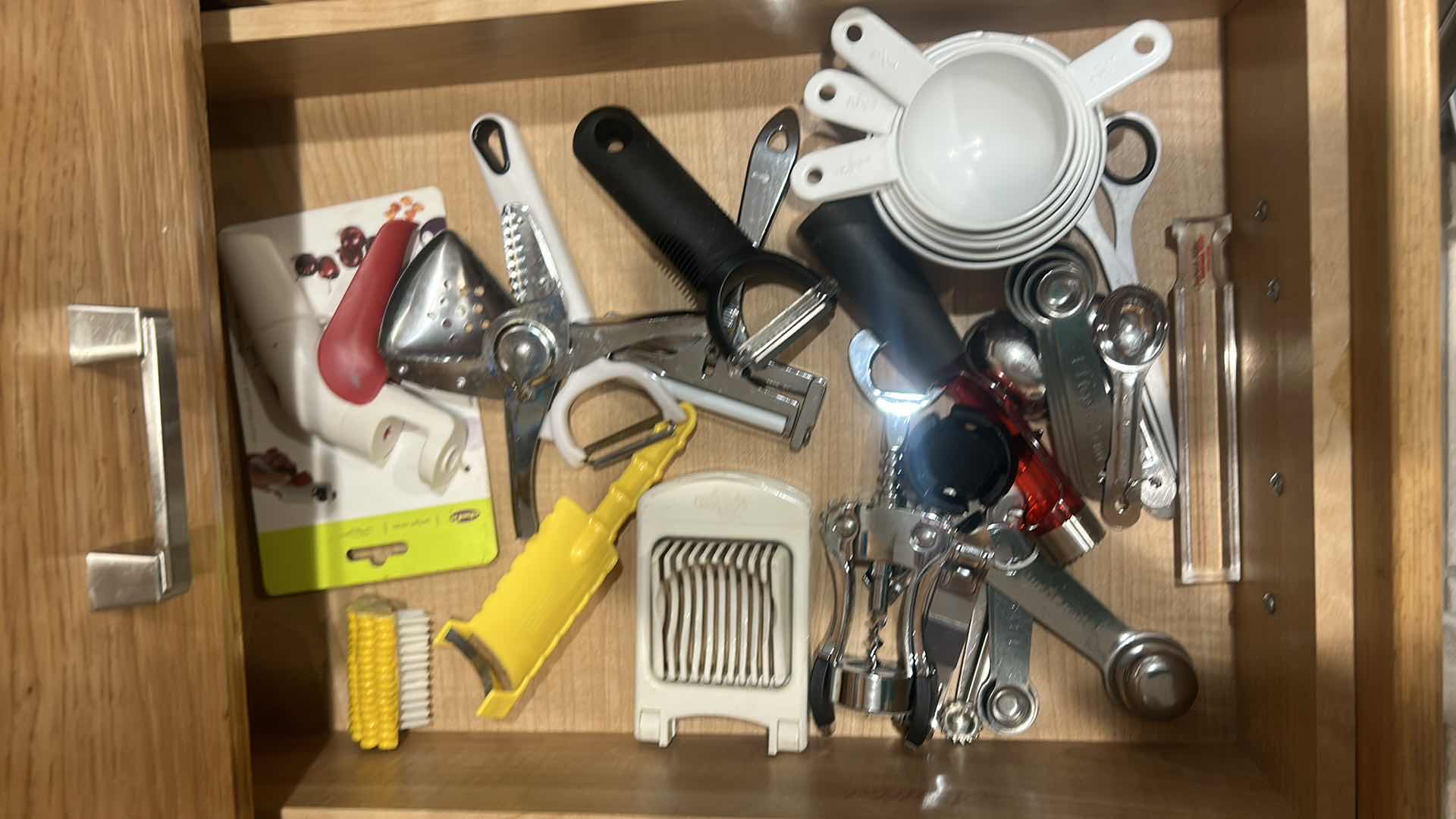 Photo 1 of CONTENTS OF KITCHEN DRAWER