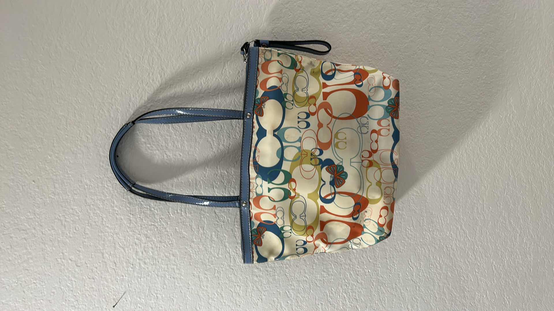 Photo 1 of LADIES HANDBAG COACH