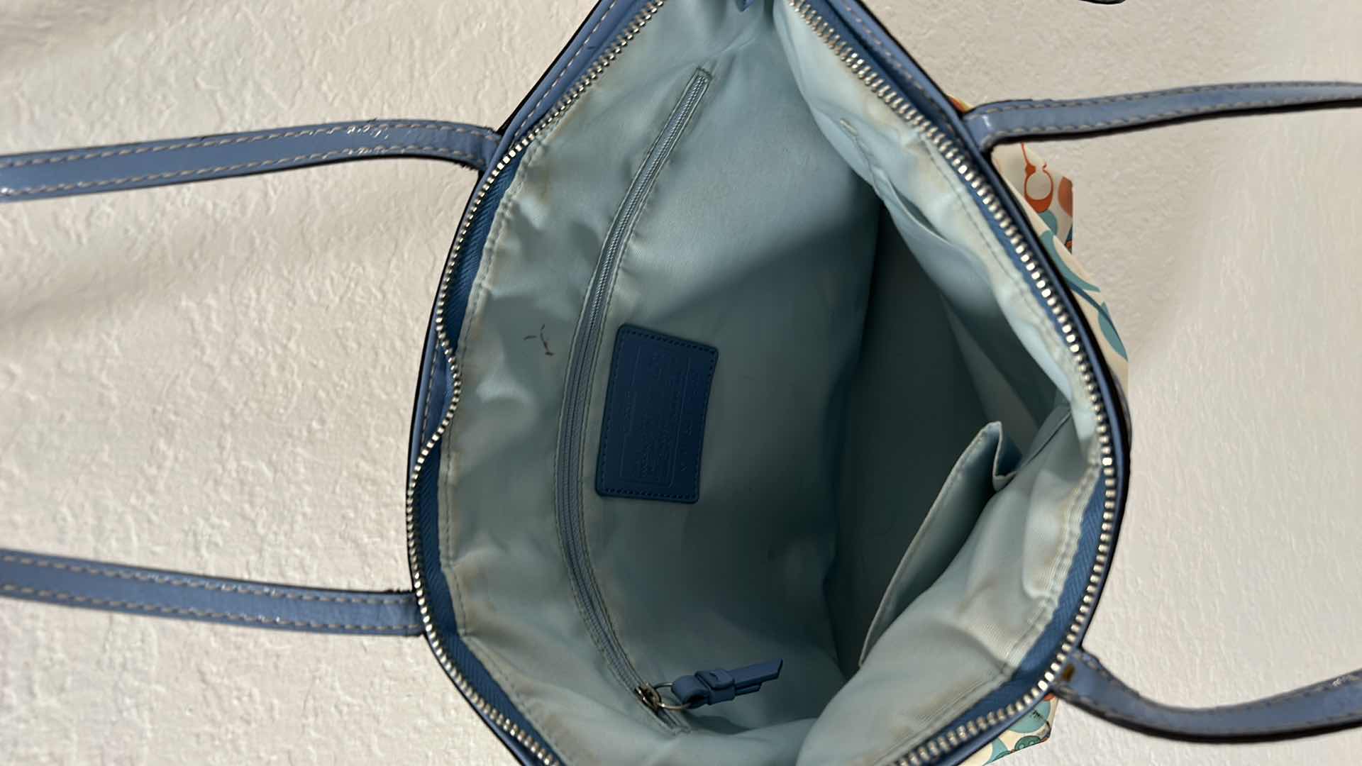 Photo 1 of LADIES HANDBAG COACH