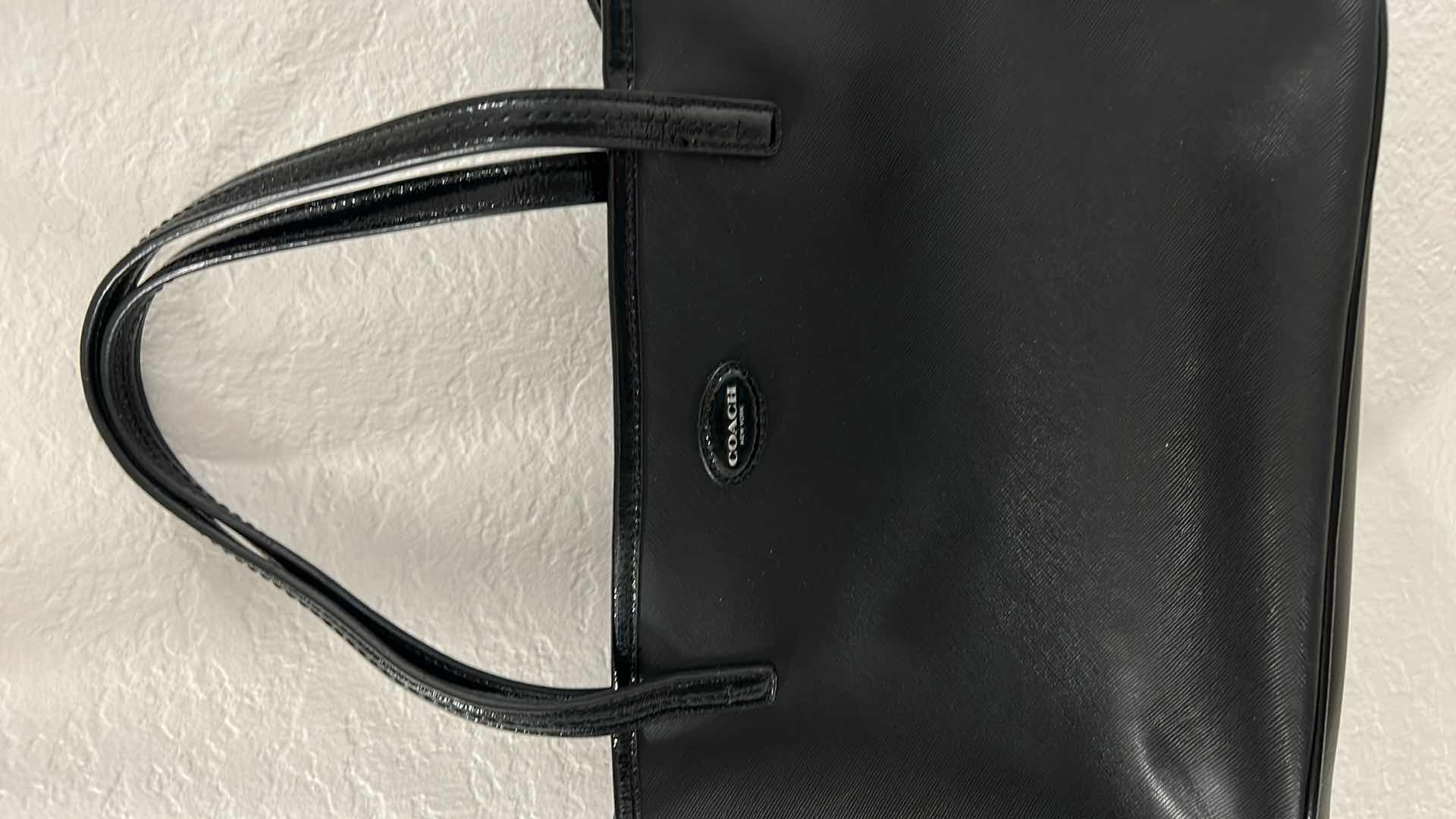 Photo 1 of LADIES HANDBAG COACH