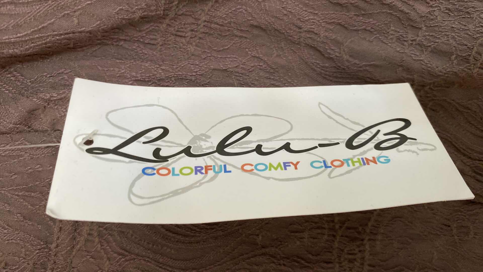 Photo 1 of NWT WOMEN’S SIZE 16 LULU B PULL ON PANTS 