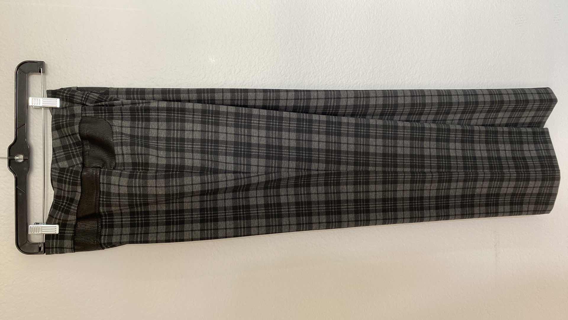 Photo 1 of NWT WOMEN’S SIZE 16 BCNL DESIGN PLAID PANTS 