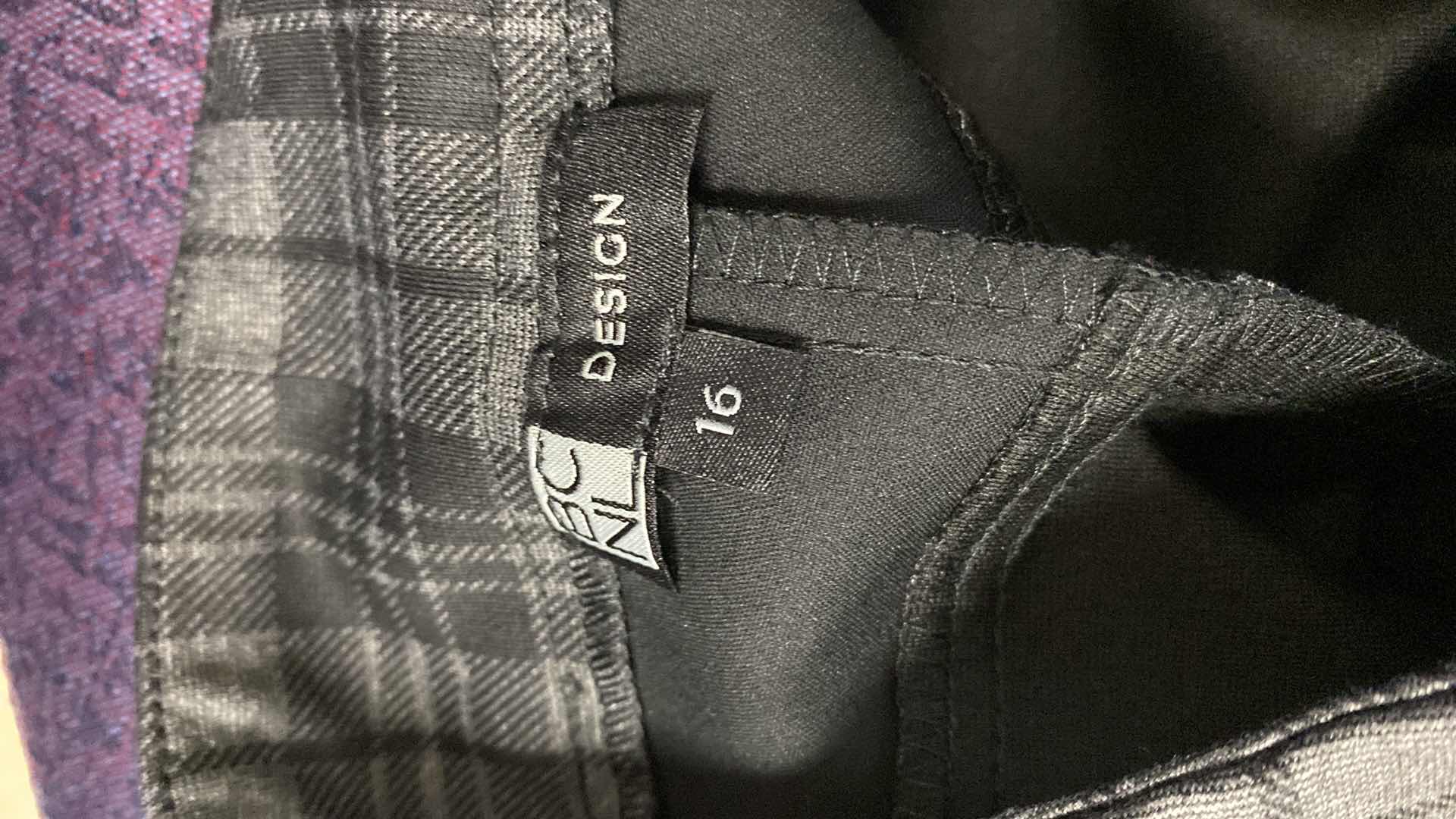 Photo 1 of NWT WOMEN’S SIZE 16 BCNL DESIGN PLAID PANTS 