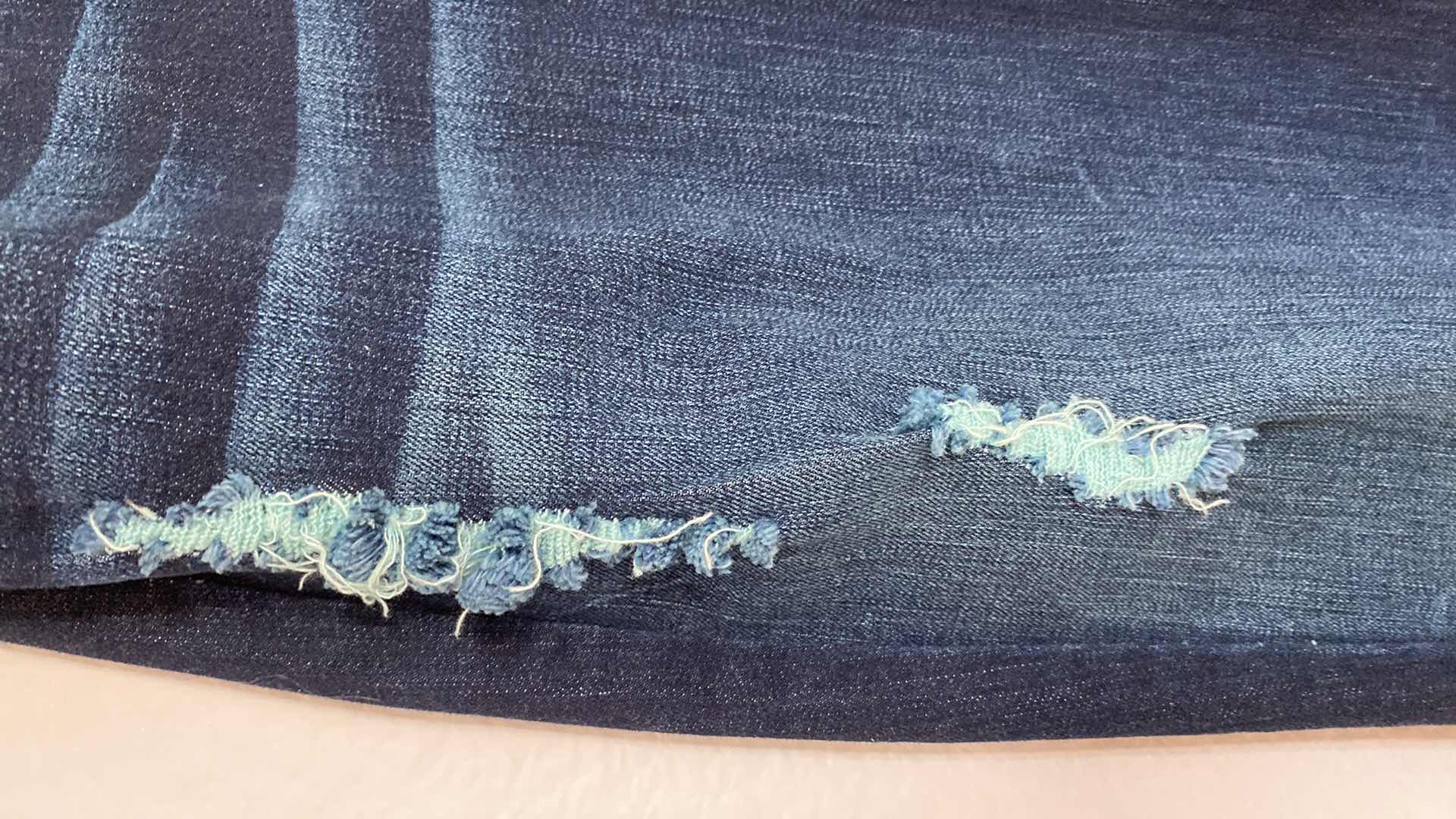 Photo 1 of NWT WOMEN’S SIZE 16 CHALET RIPPED JEANS 