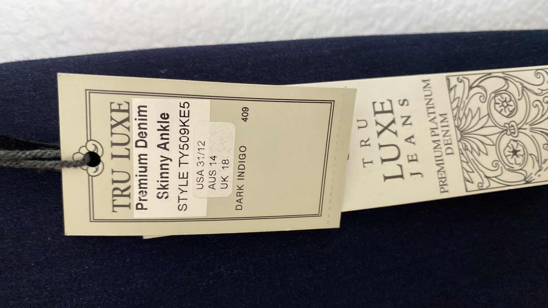 Photo 1 of NWT WOMEN’S SIZE 12 TRU-LUXE JEANS PULL ON PANTS 