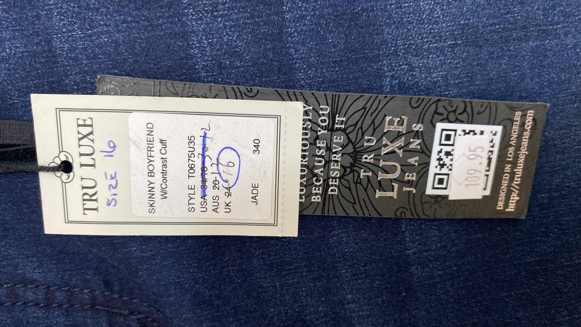 Photo 1 of NWT WOMEN’S SIZE 16 TRU-LUXE JEANS PULL ON PANTS 