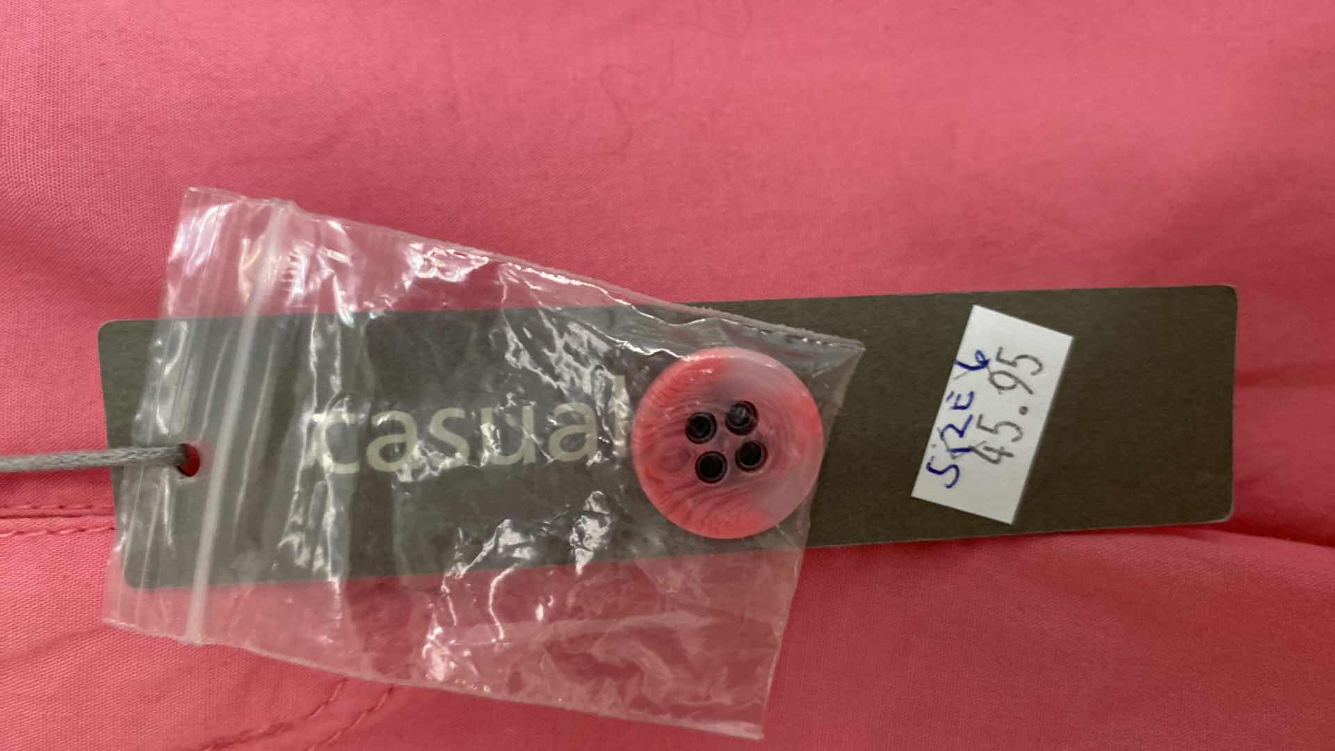 Photo 1 of NWT WOMEN’S SIZE 6 SANDWICH LIGHT WEIGHT PANTS 