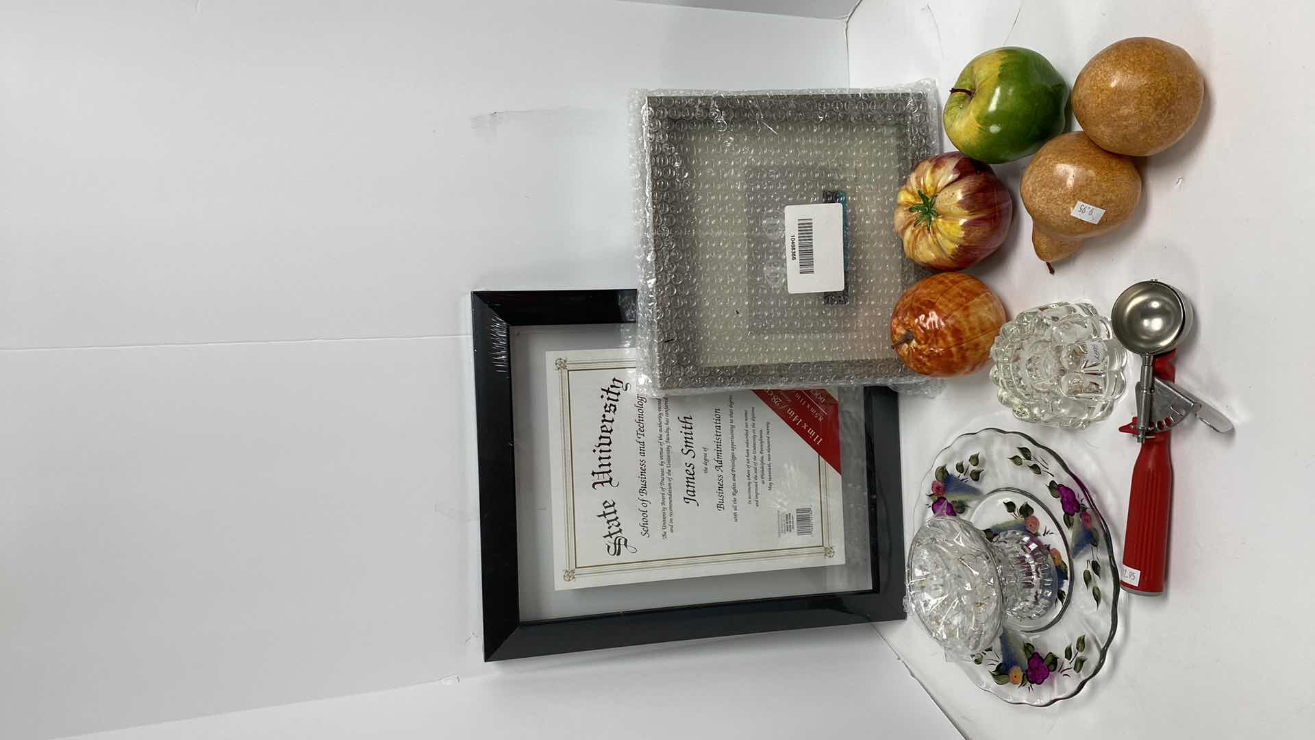 Photo 1 of HOME DECOR AND HOUSEHOLD ASSORTMENT