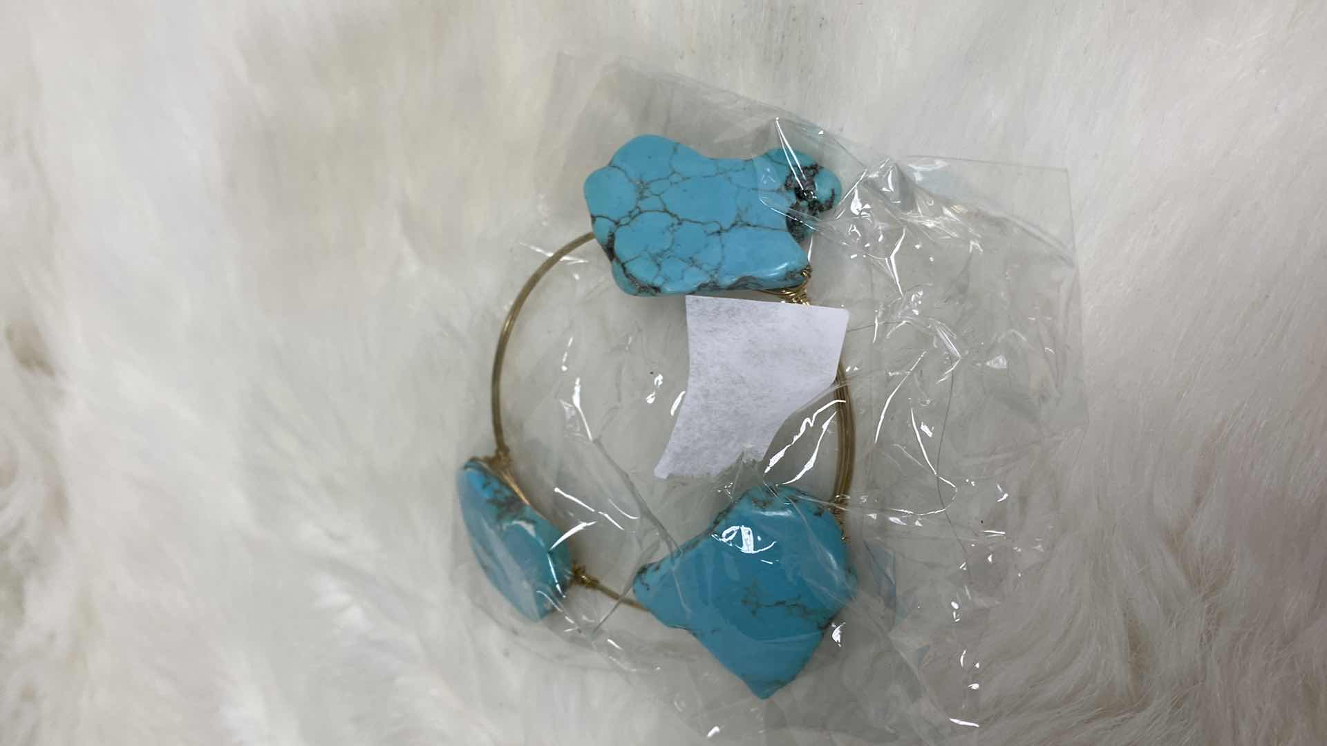 Photo 1 of NEW NECKLACE AND BRACELET COSTUME JEWELRY