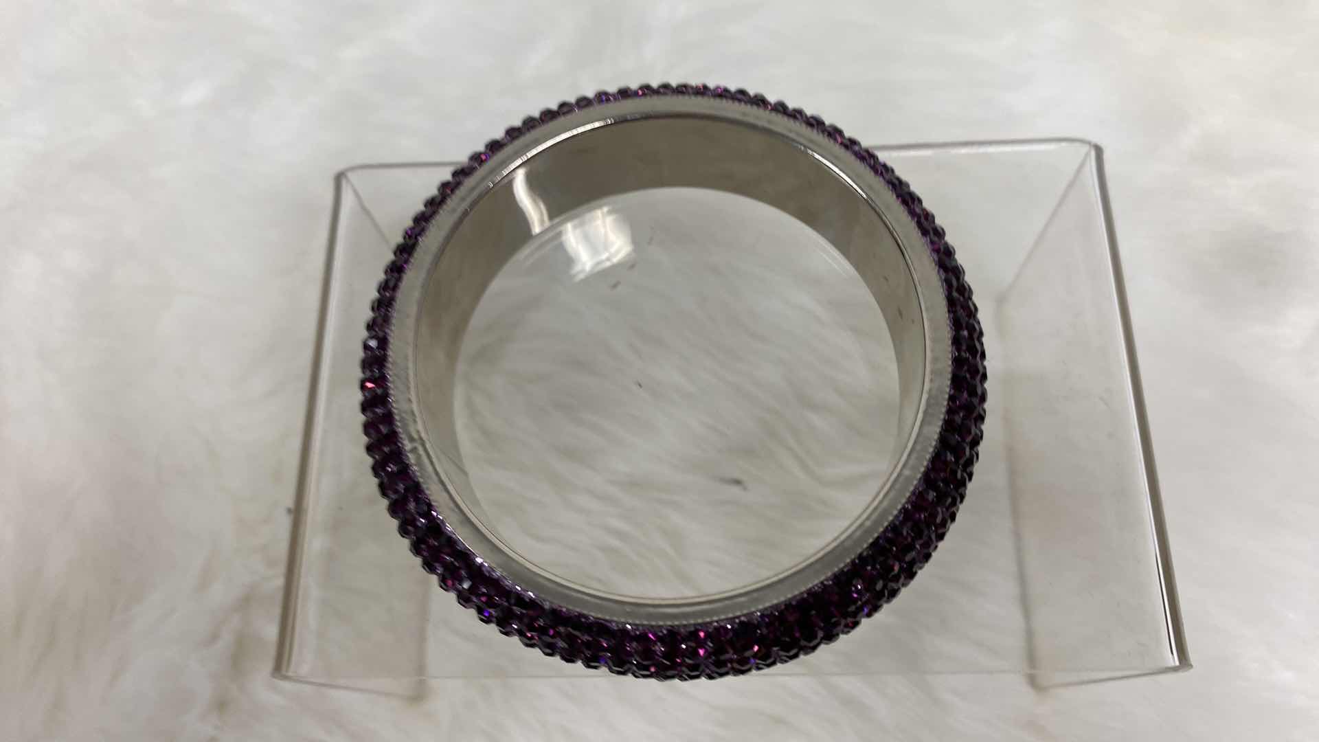 Photo 1 of NEW BRACELET COSTUME JEWELRY 