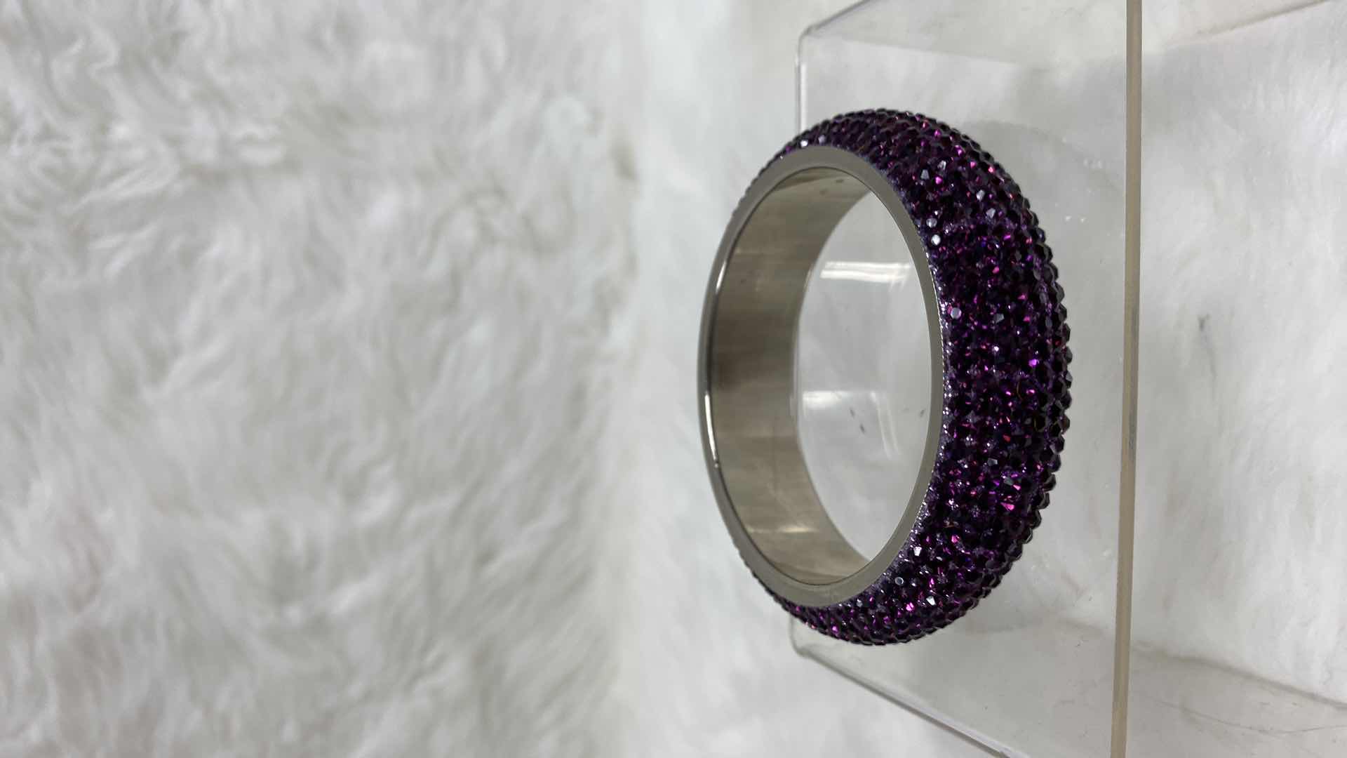 Photo 1 of NEW BRACELET COSTUME JEWELRY 