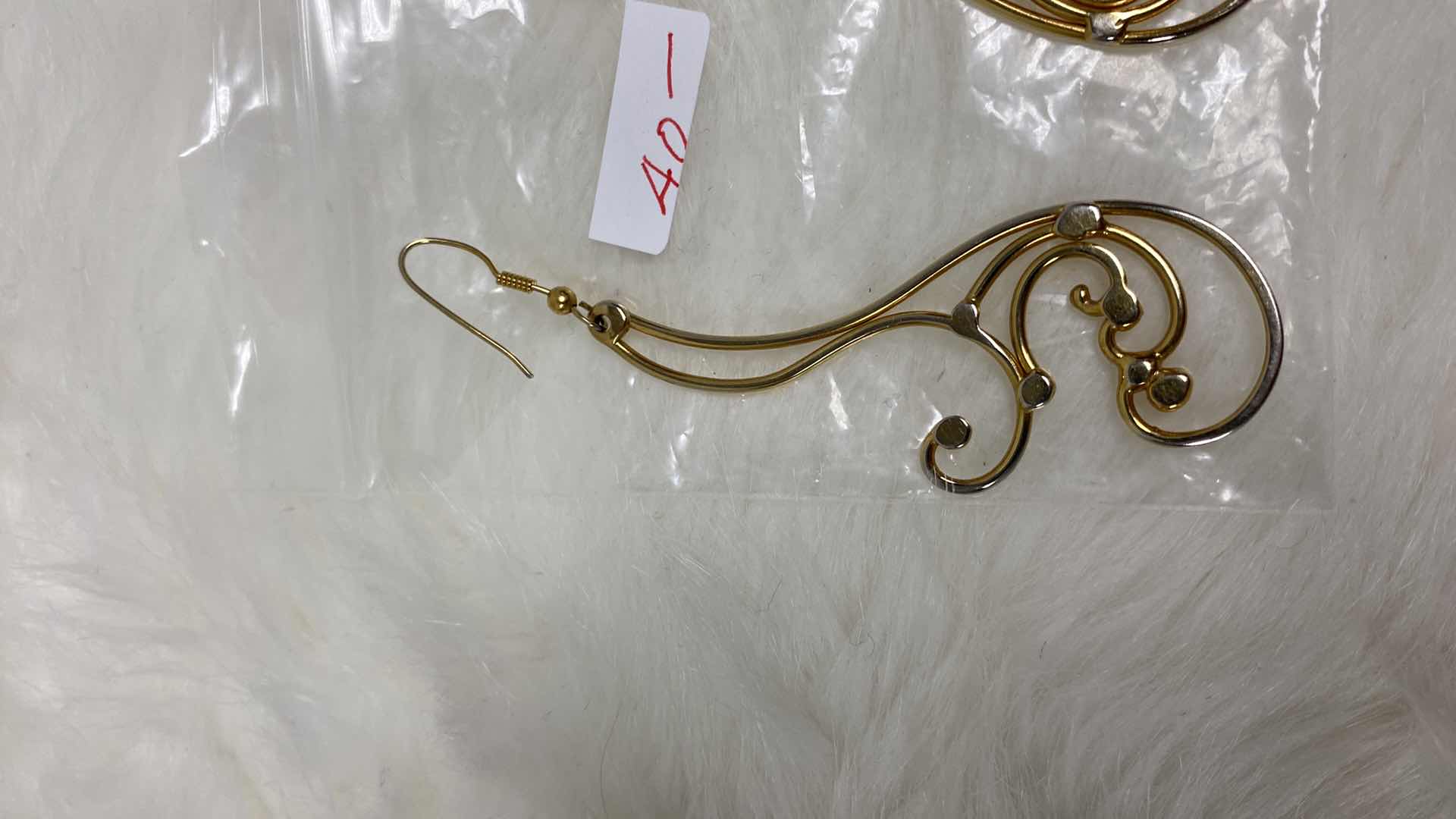 Photo 1 of DANGLING EARRINGS COSTUME JEWELRY 