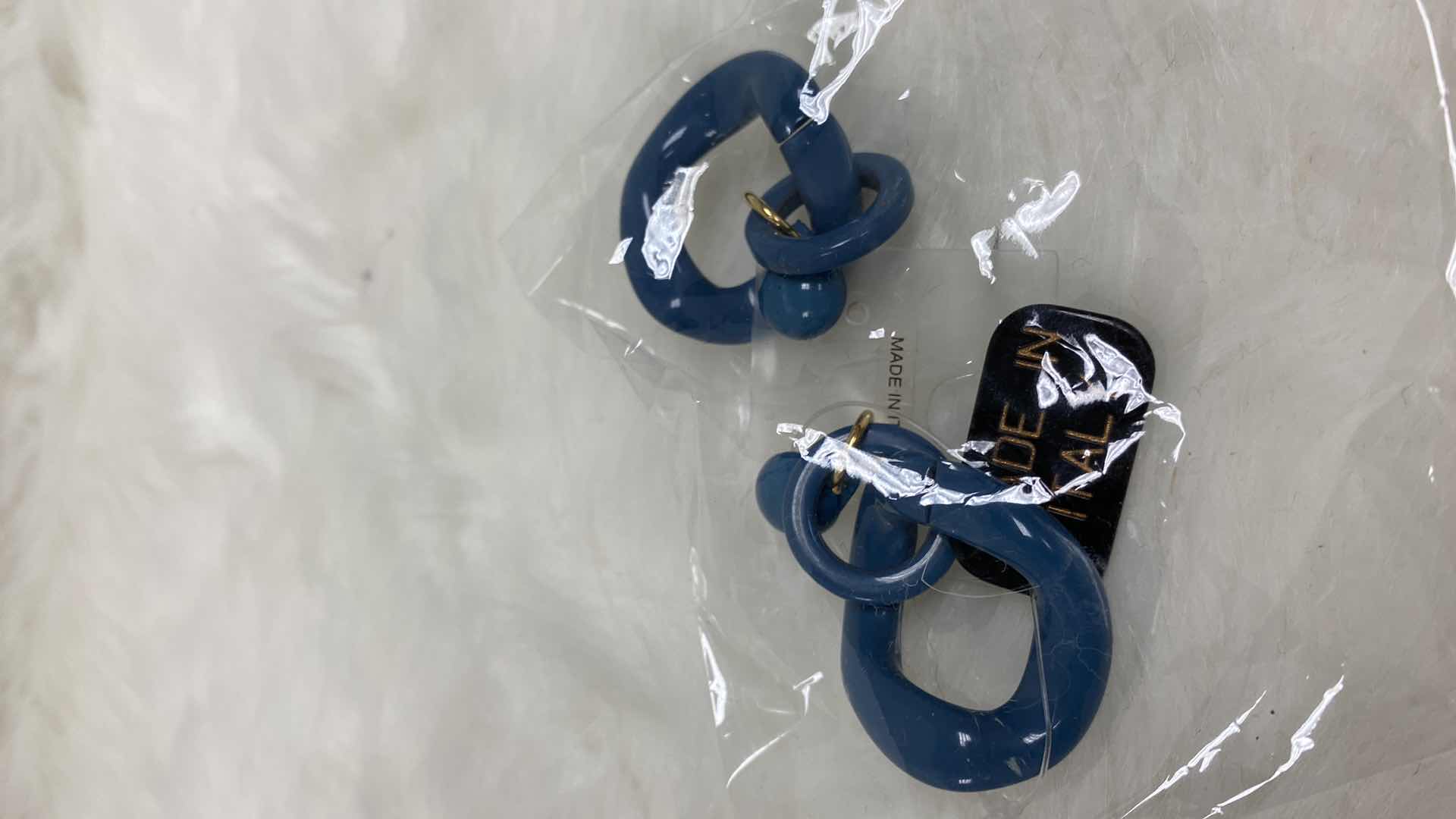 Photo 1 of NEW PAIR OF LUCITE EARRINGS COSTUME JEWELRY