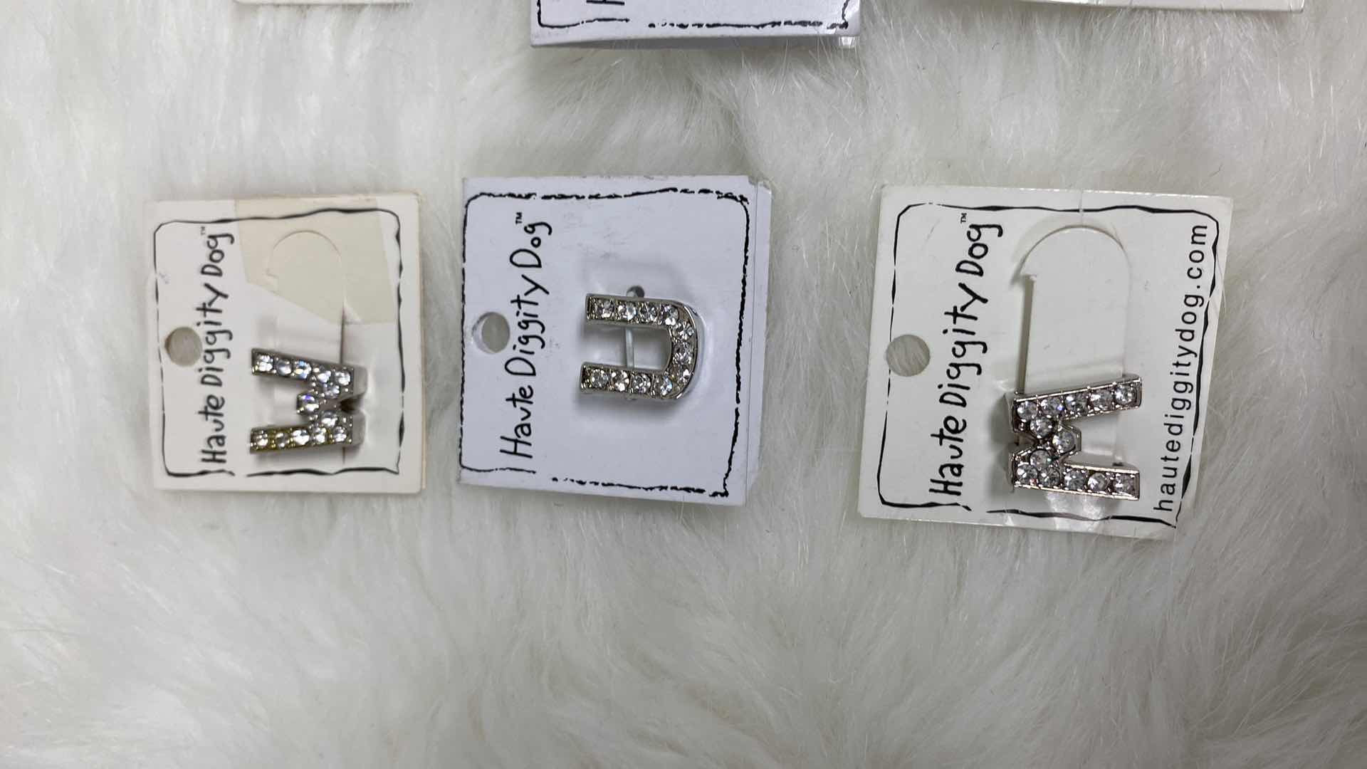 Photo 1 of NEW 10- PIECES COSTUME JEWELRY 