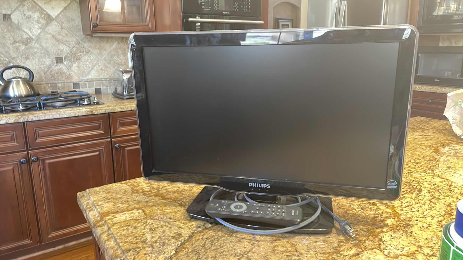 Photo 1 of 19” PHILLIPS TV