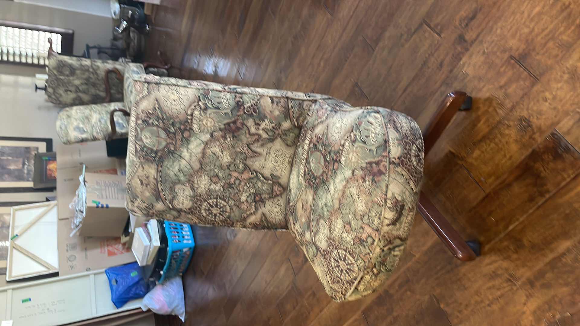 View 5 of GEOGRAPHICA DESK CHAIR 21”x 18” x 39”H
