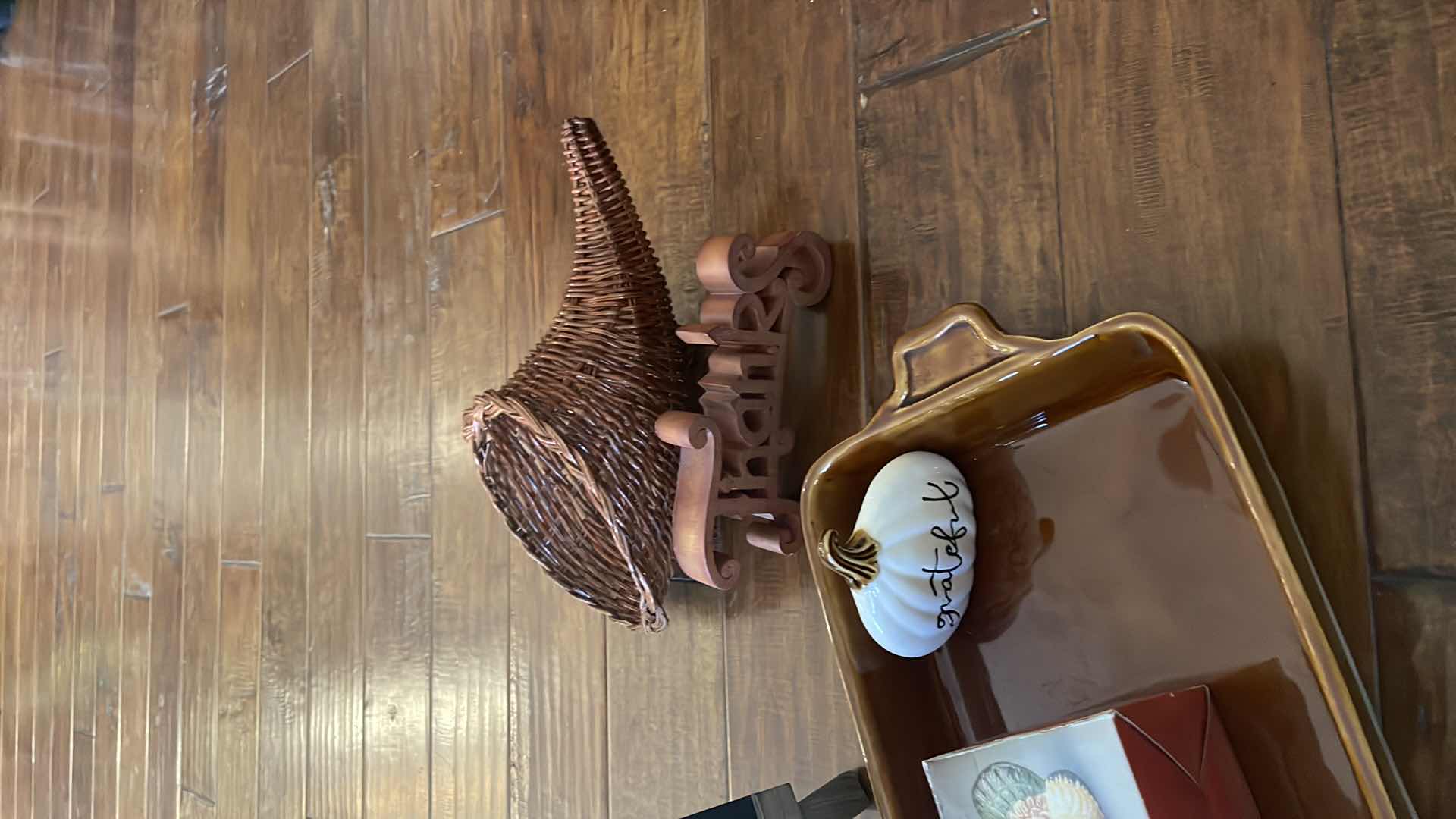 Photo 1 of FALL THANKSGIVING DECOR DISH