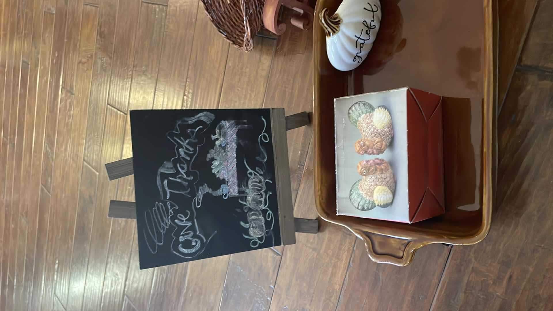 Photo 1 of FALL THANKSGIVING DECOR DISH